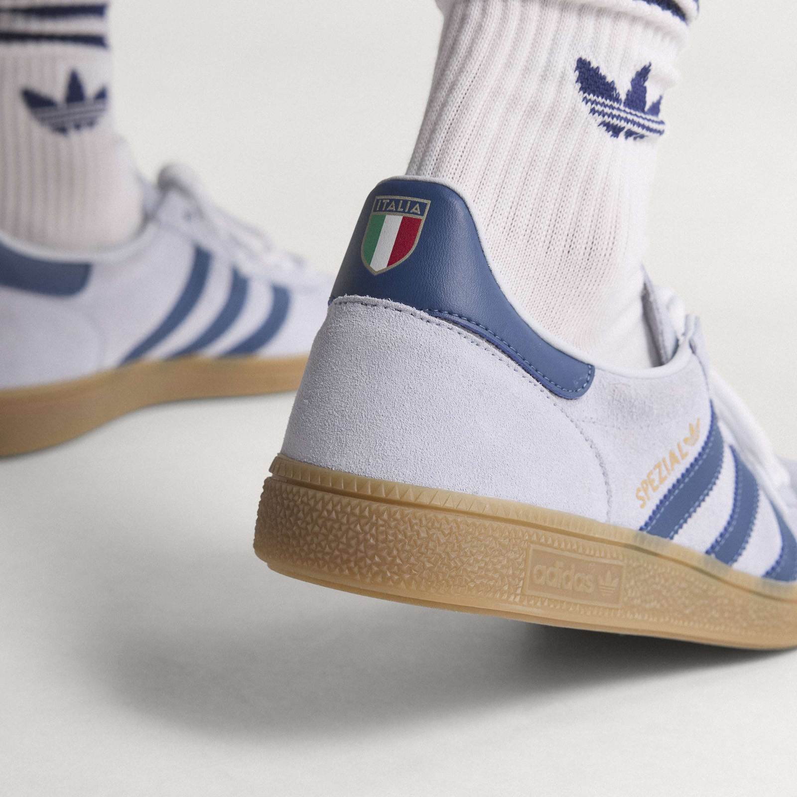 adidas Italy Handball Spezial Regular-Fit Mens Shoes - Image 8