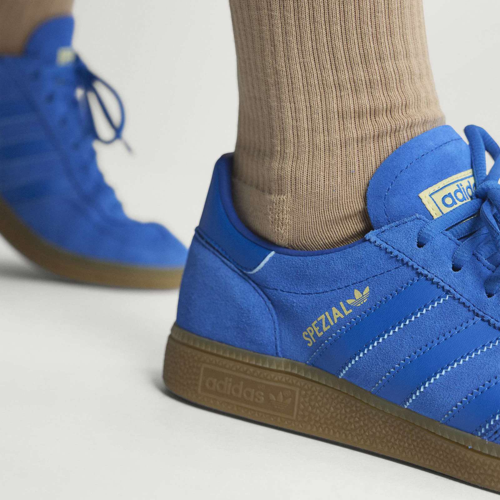 adidas Sweden Handball Spezial Mens Regular-Fit Shoe - Image 8
