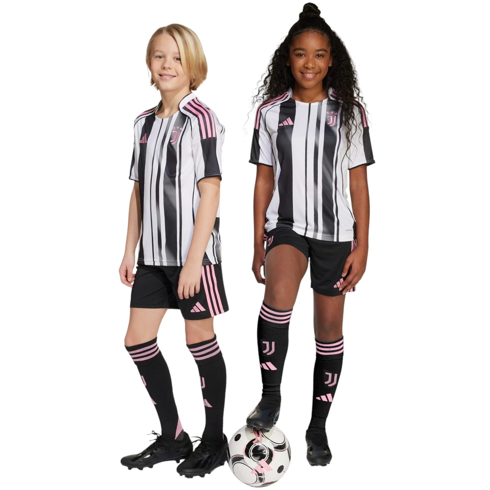 adidas Juventus Football 2025/26 Kids Regular-Fit Home Short - Image 4