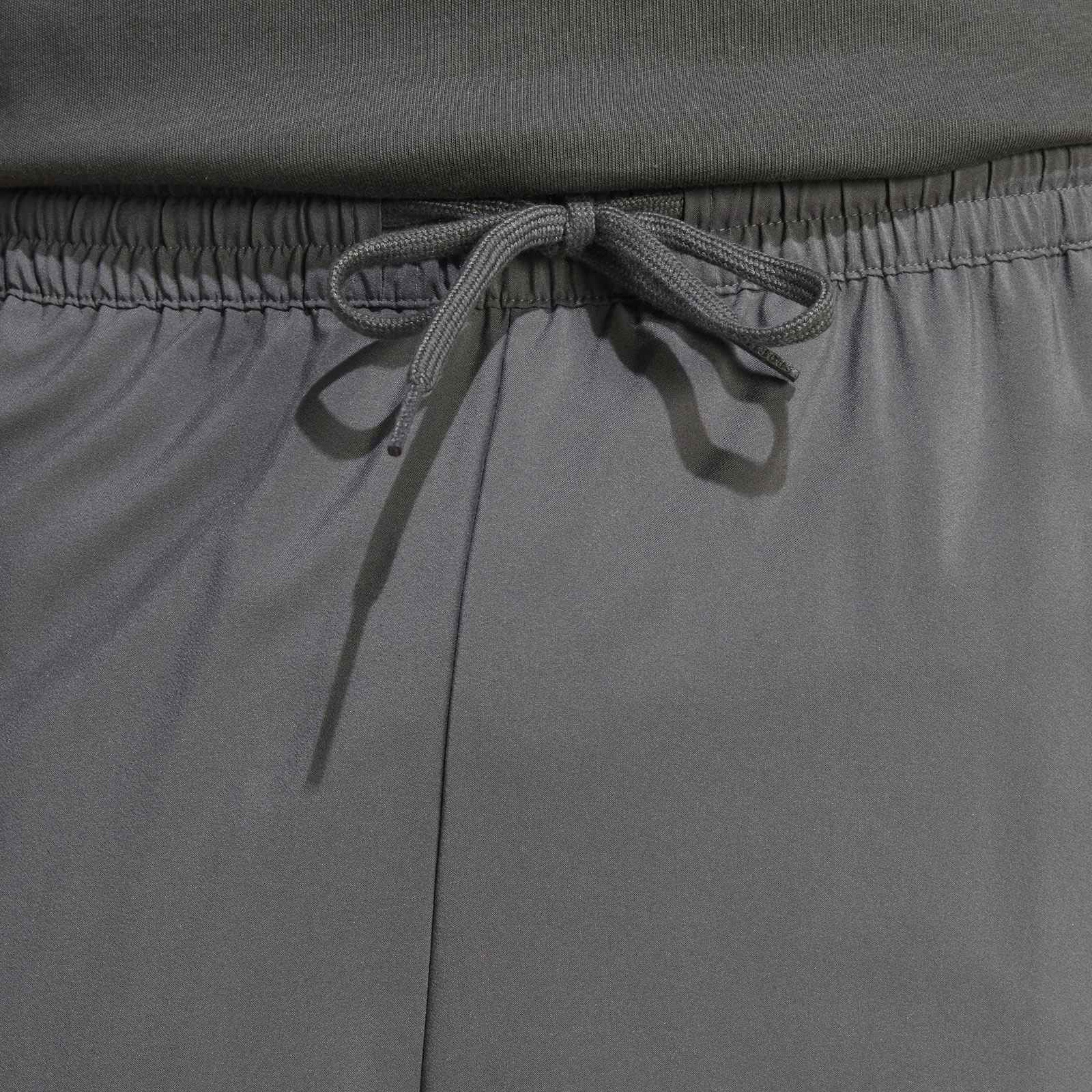 adidas Essentials 3-Stripes Mens Chelsea Training Shorts - Image 4