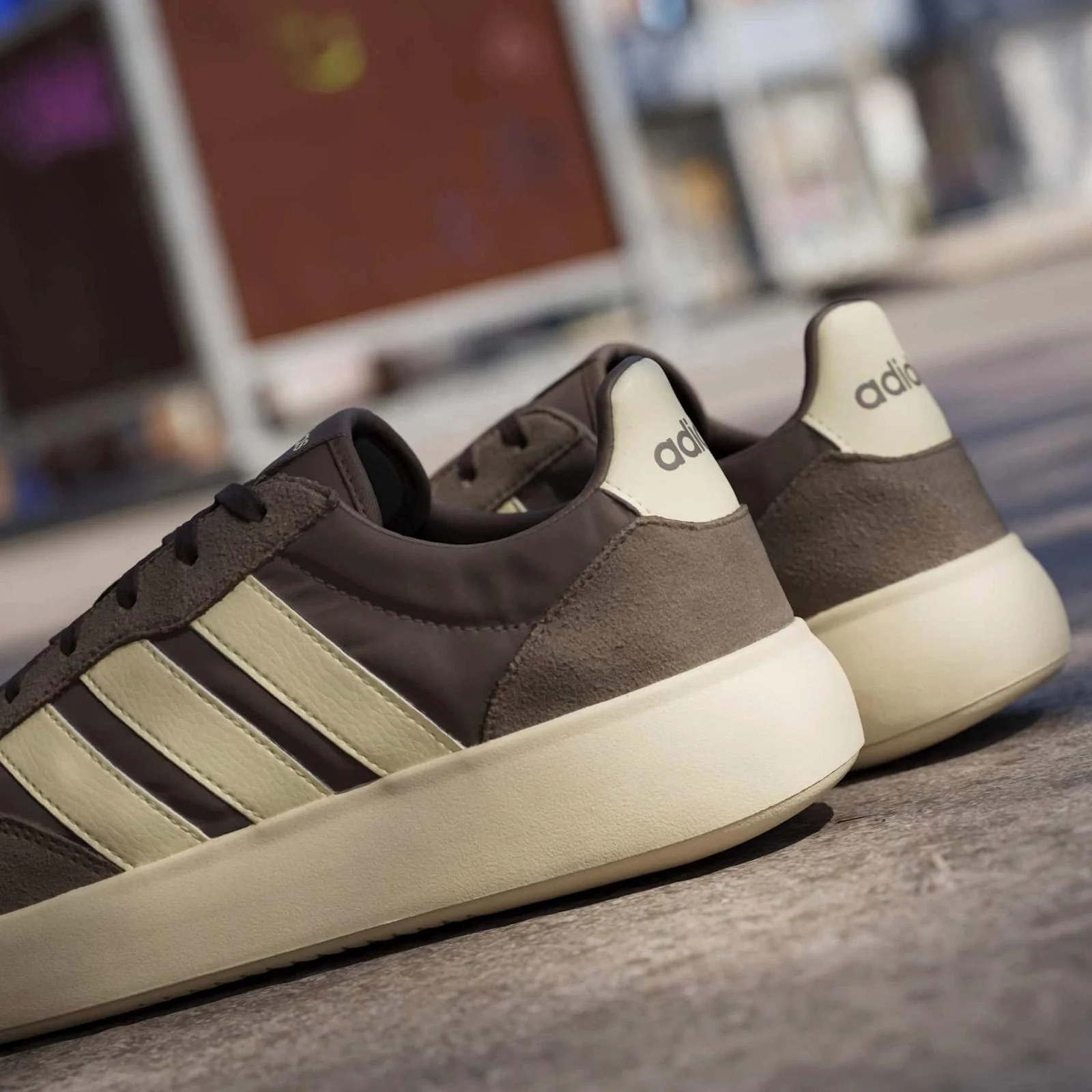 adidas Barreda Decode Mens Regular-Fit T-Toe Shoes - Image 15
