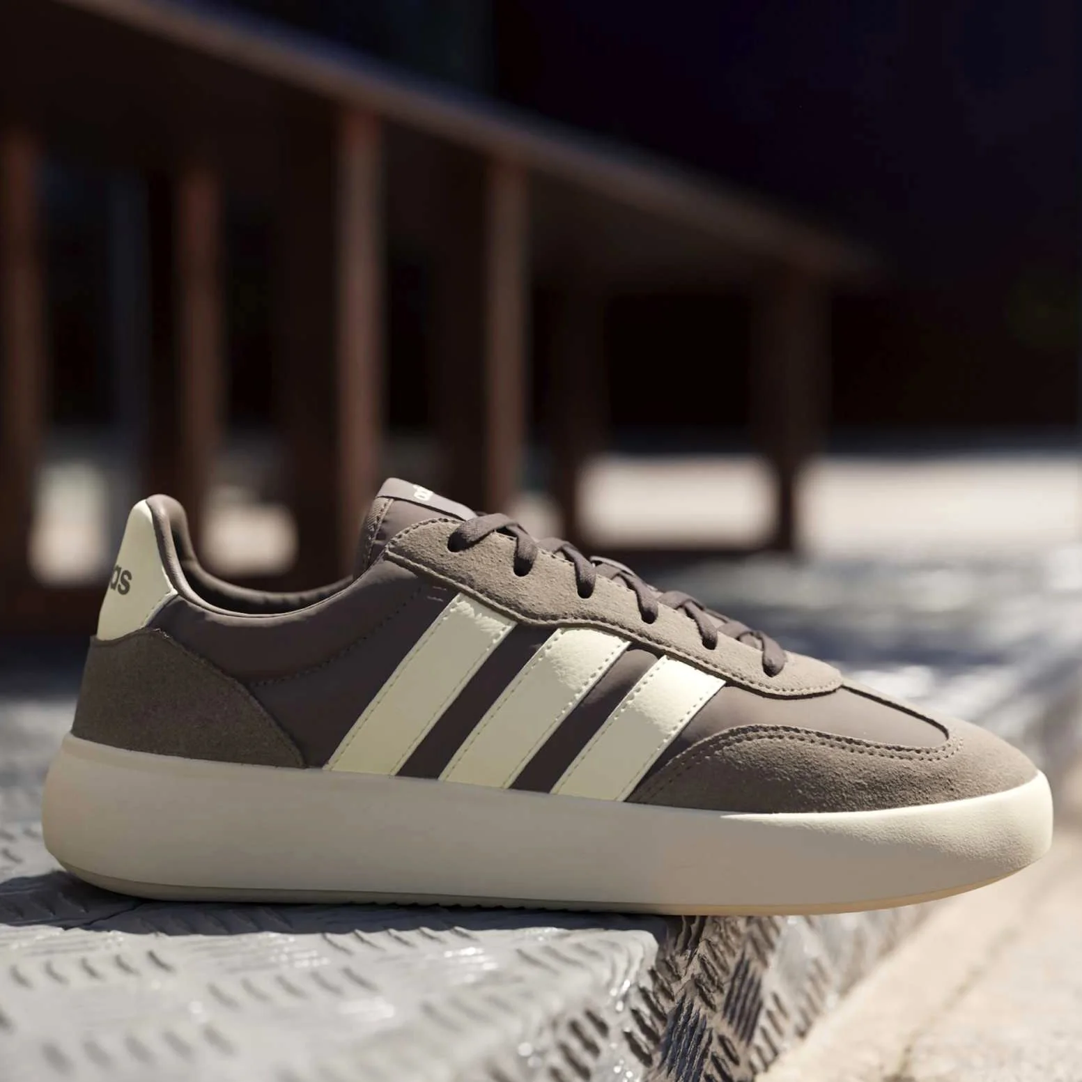 adidas Barreda Decode Mens Regular-Fit T-Toe Shoes - Image 9