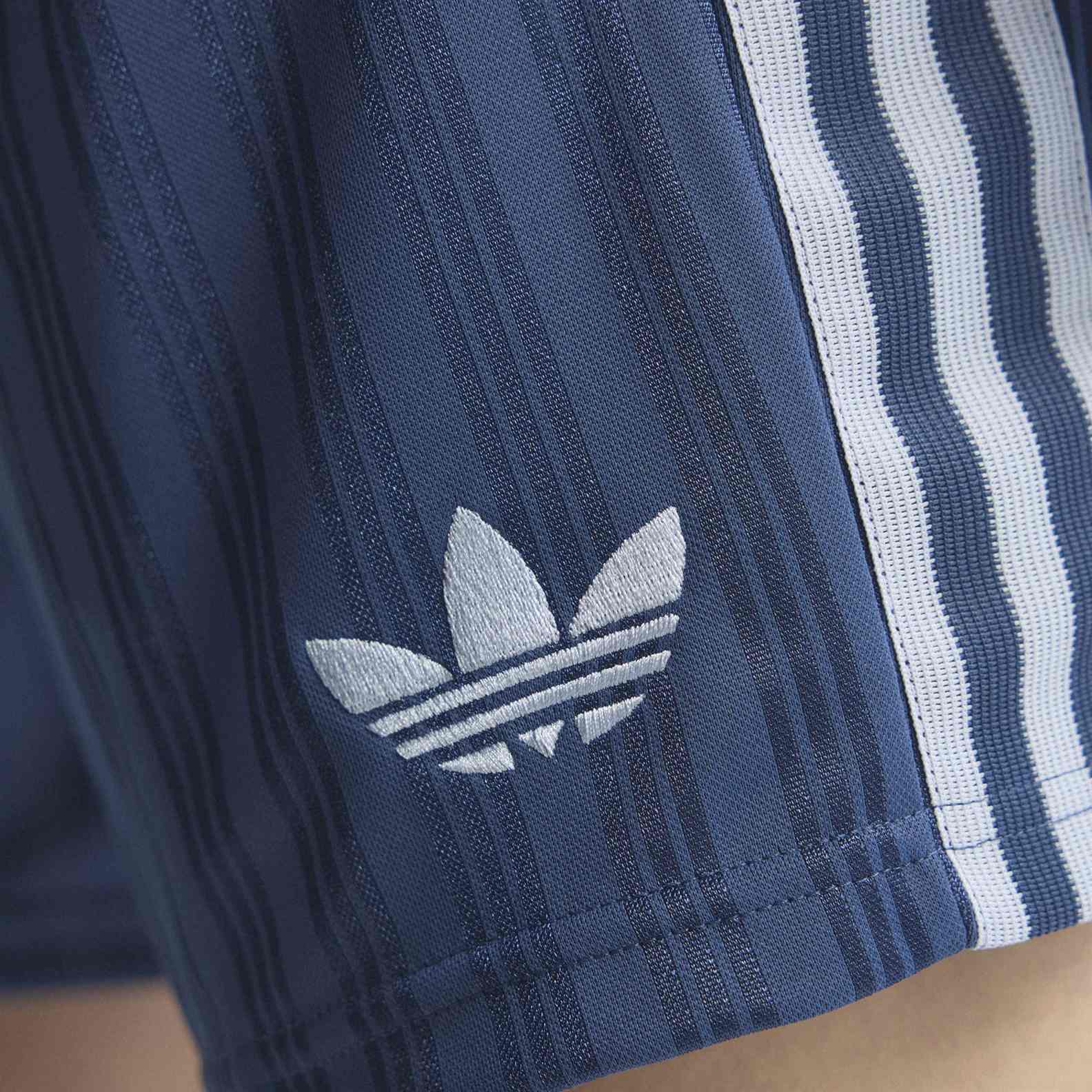 adidas OG Italy Football World Cup 2026 Adults Shorts - Image 5
