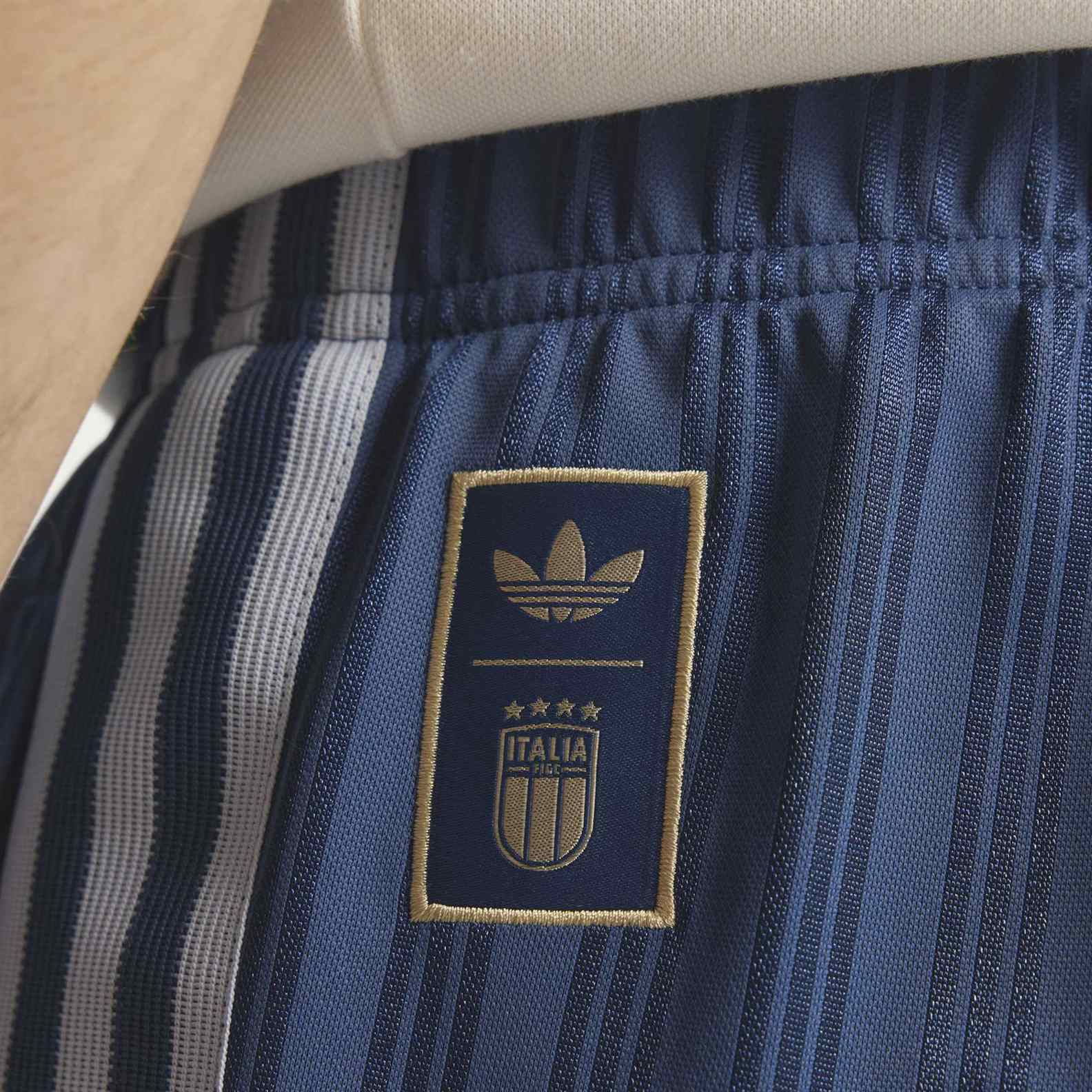 adidas OG Italy Football World Cup 2026 Adults Shorts - Image 8