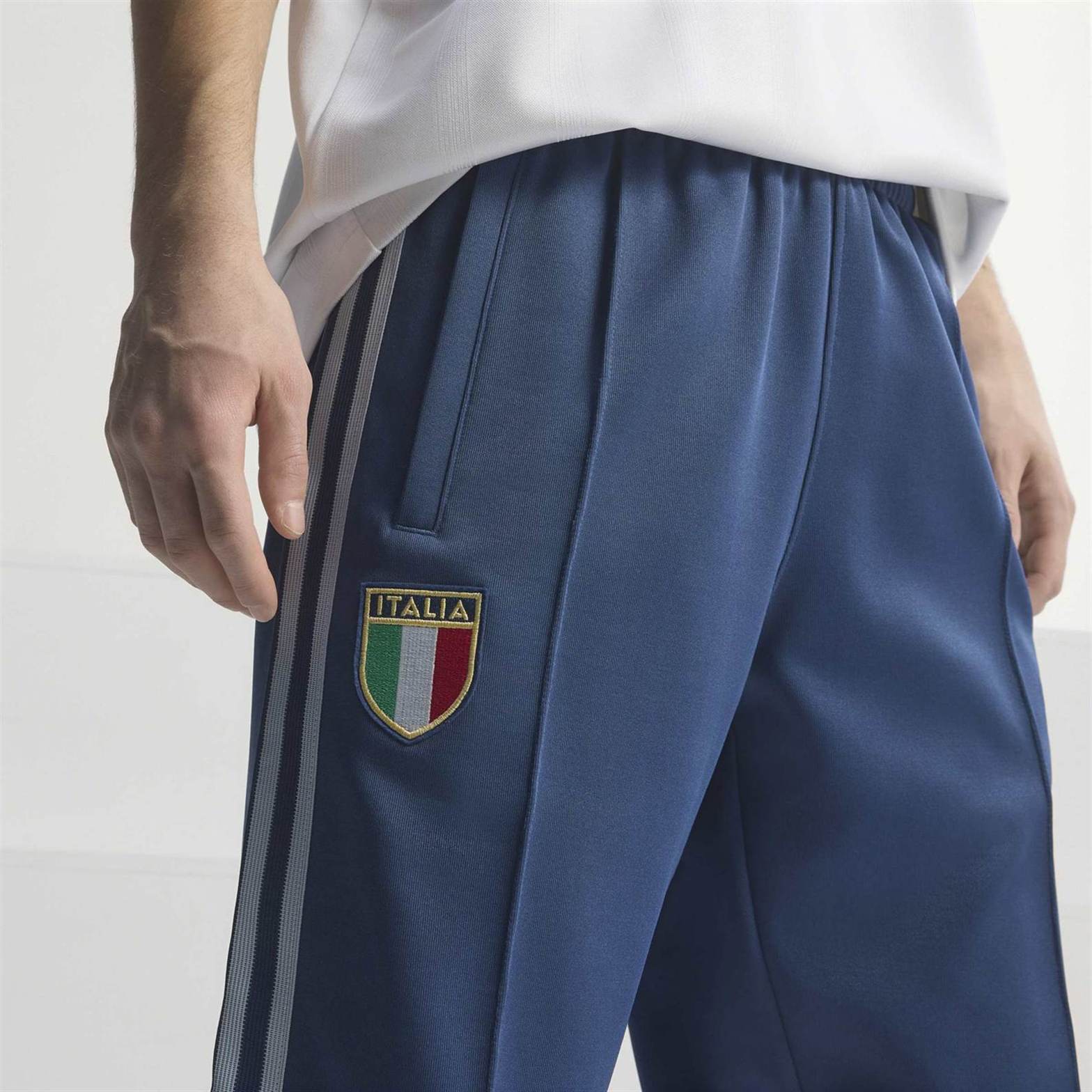 adidas OG Italy Football World Cup 2026 Adults Track Pants - Image 8