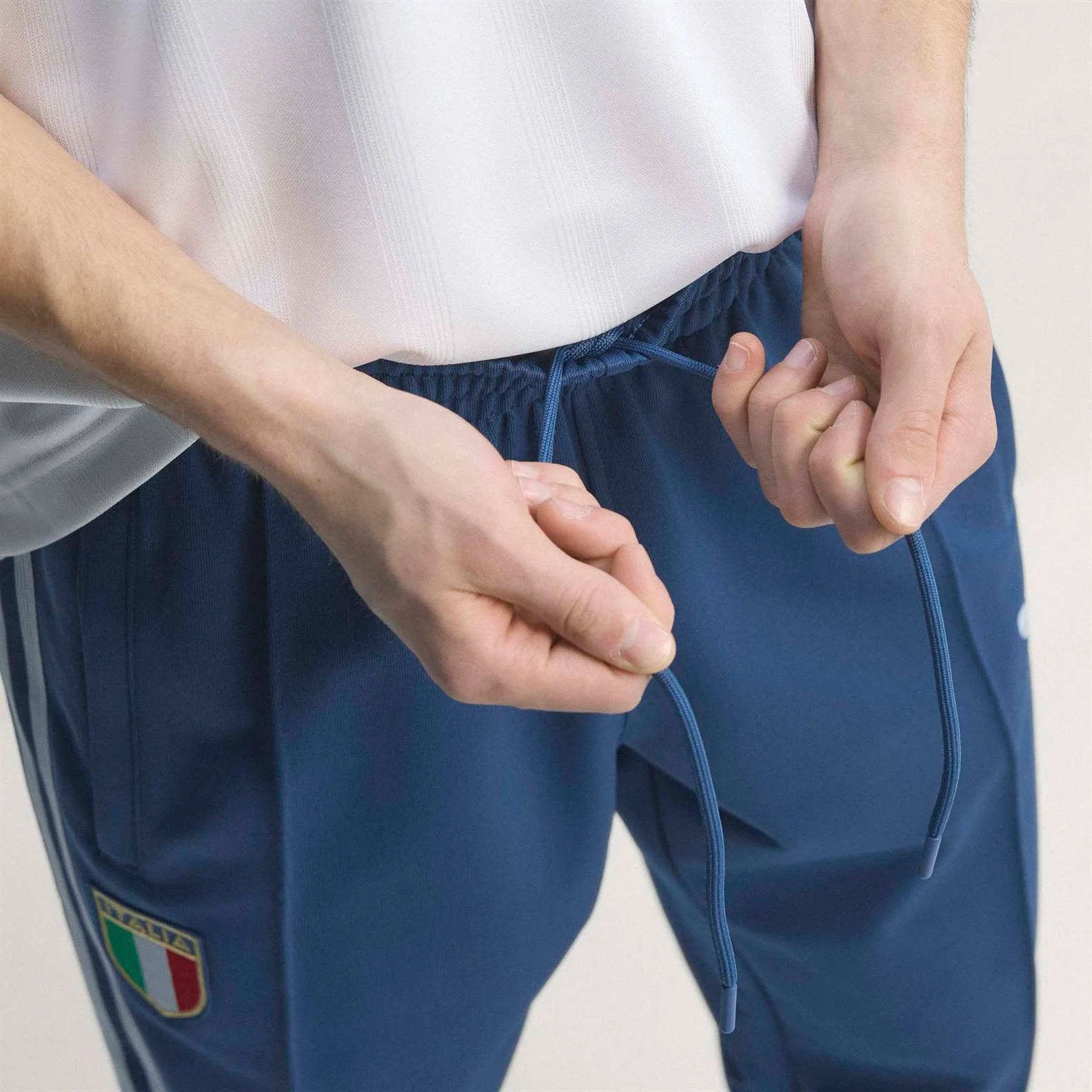 adidas OG Italy Football World Cup 2026 Adults Track Pants - Image 9