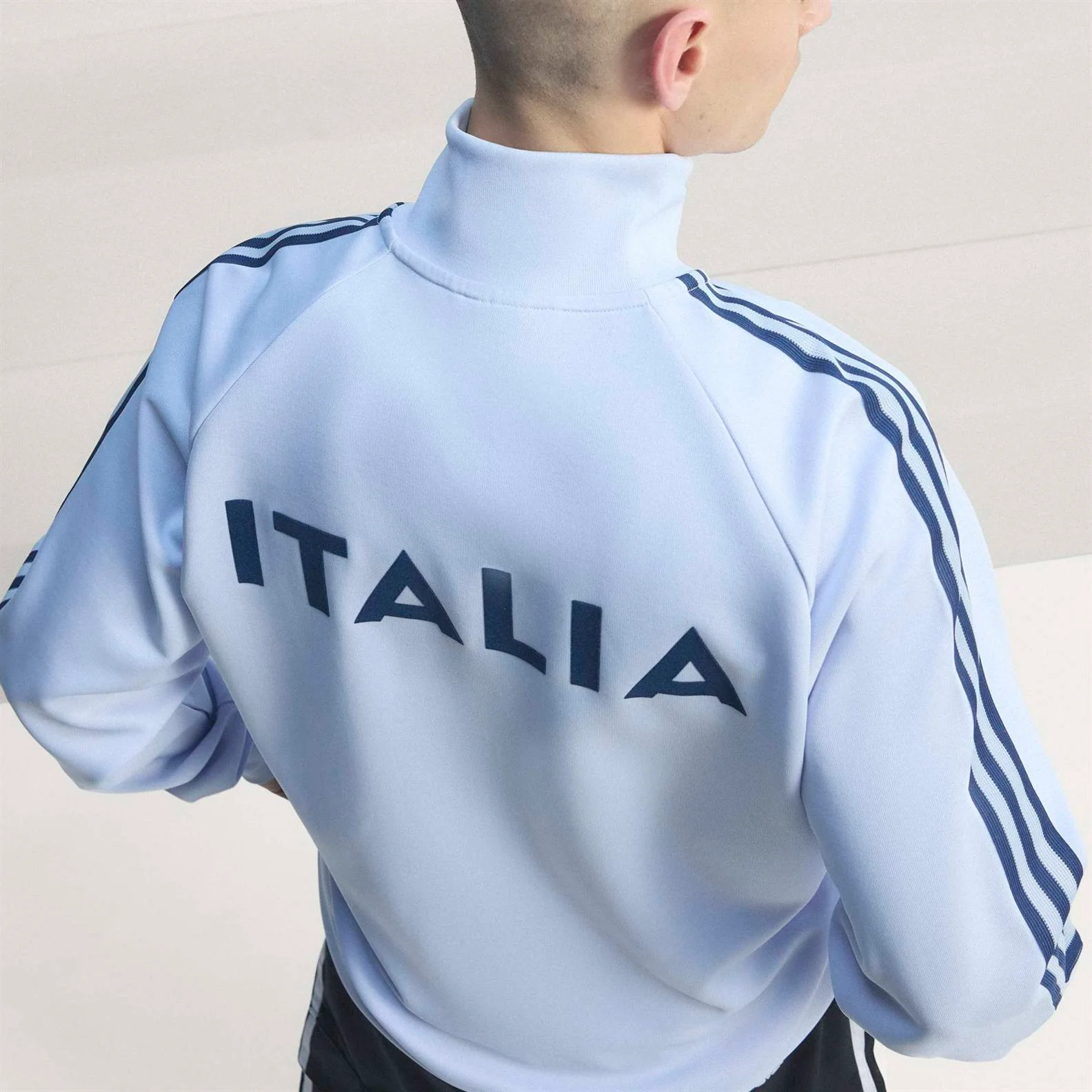 adidas OG Italy Football World Cup 2026 Adults Track Top - Image 7