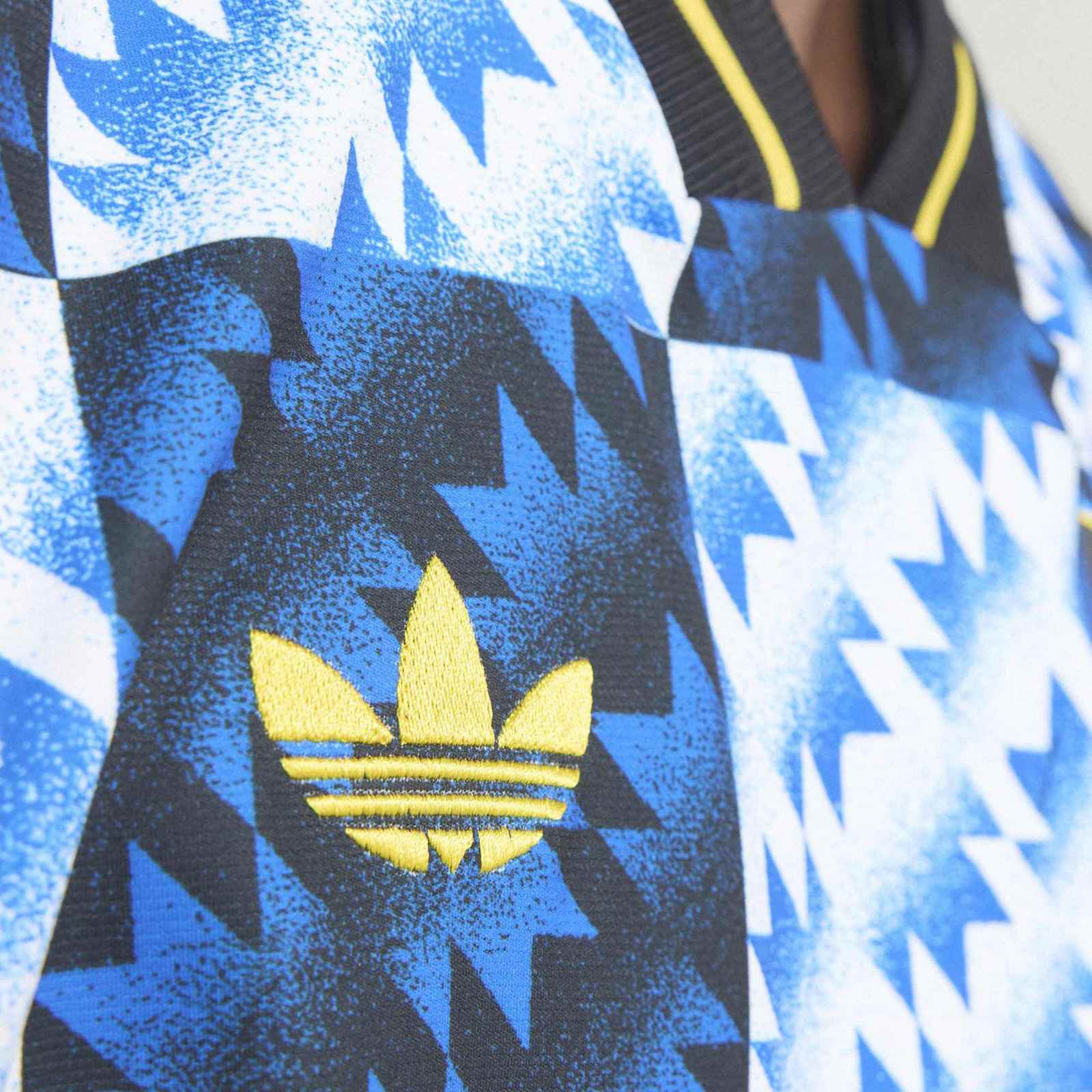 adidas Manchester United Football 2025/26 Adults Jersey - Image 8
