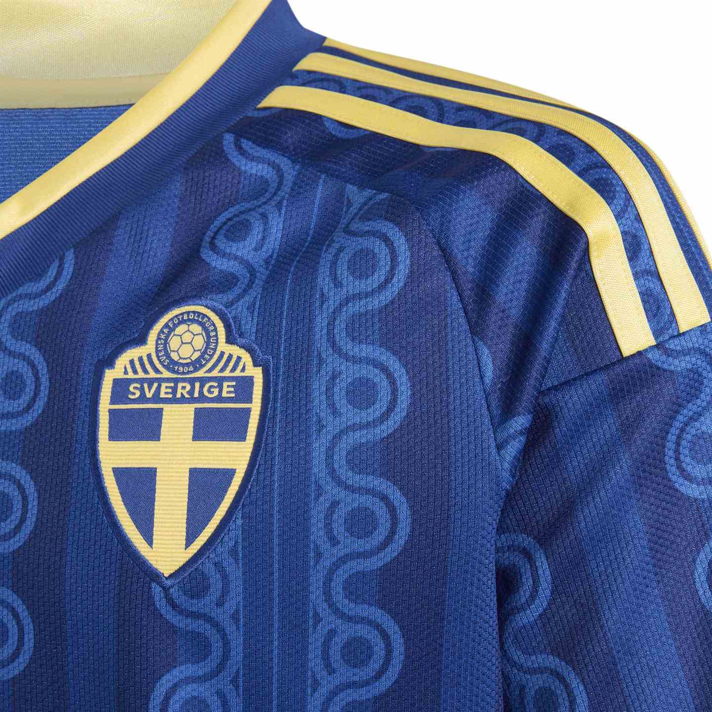 adidas OG Sweden Football World Cup 2026 Kids Away Jersey - Image 4