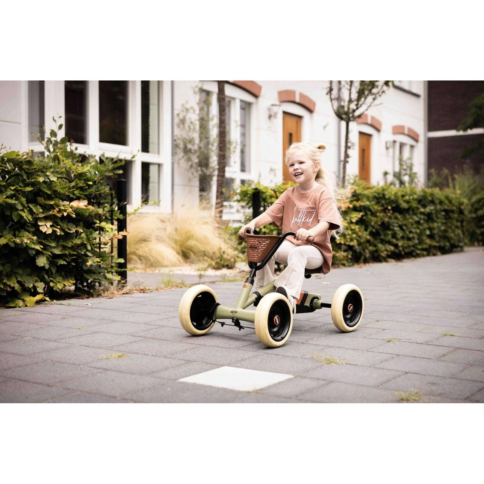 BERG Buzzy Retro 2-in-1 Green Go-Kart - Image 7