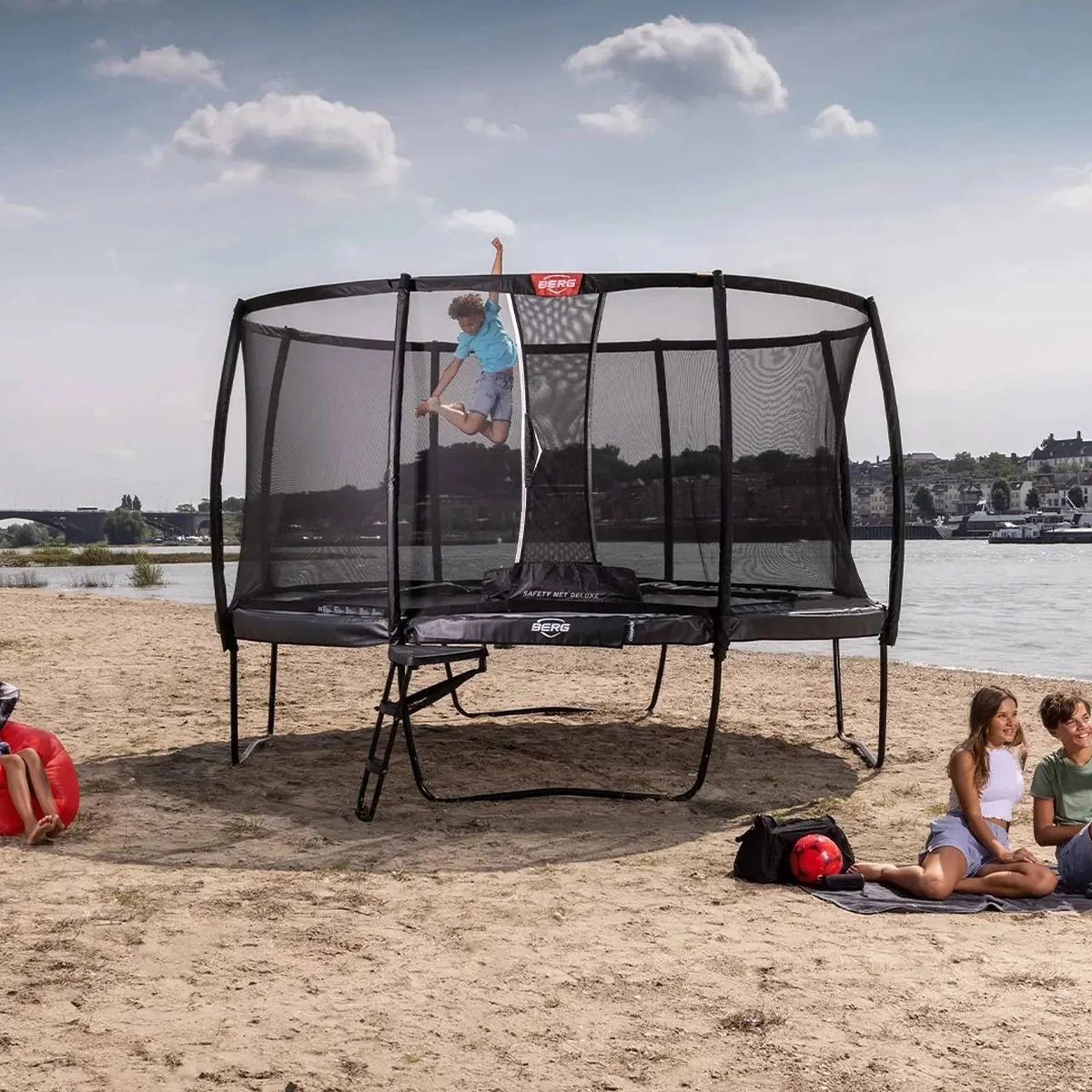 BERG Champion Regular 330 Trampoline Grey + Safety Net Deluxe - Image 2