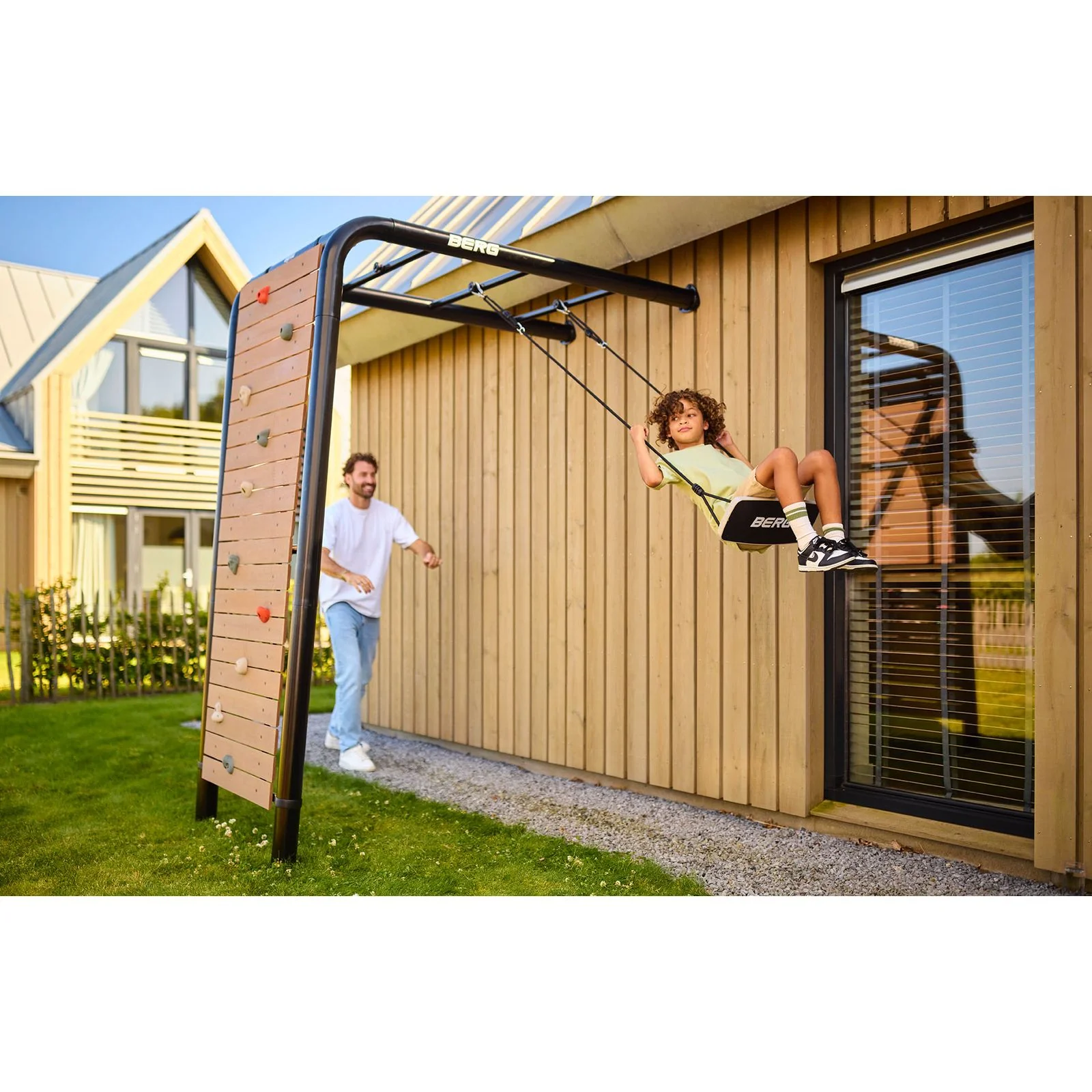 Berg Playbase Wall - Image 4