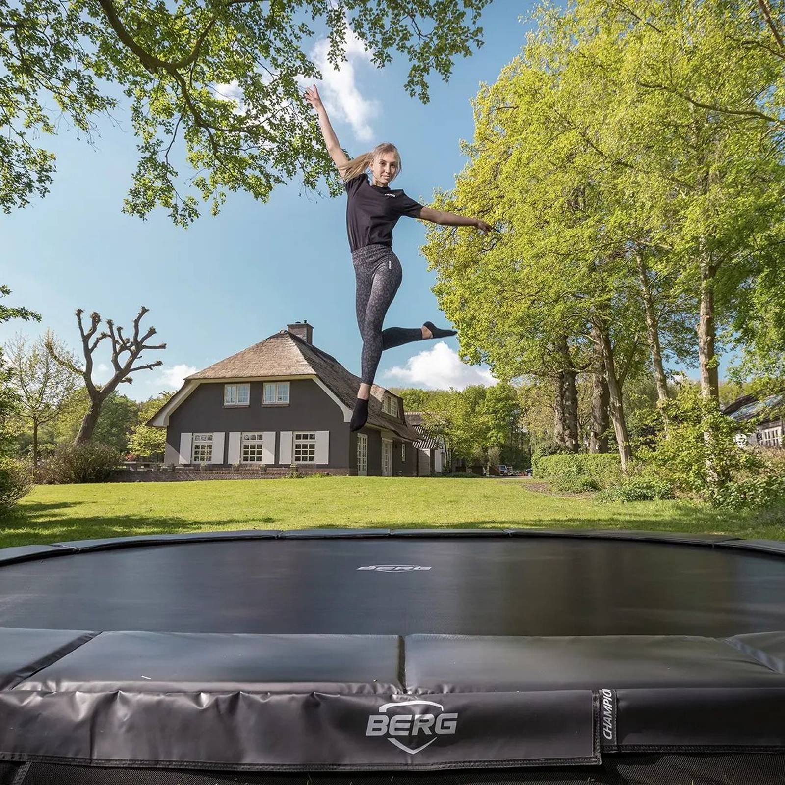 BERG SPORTS Grand Champion InGround 470 Trampoline Grey - Image 3