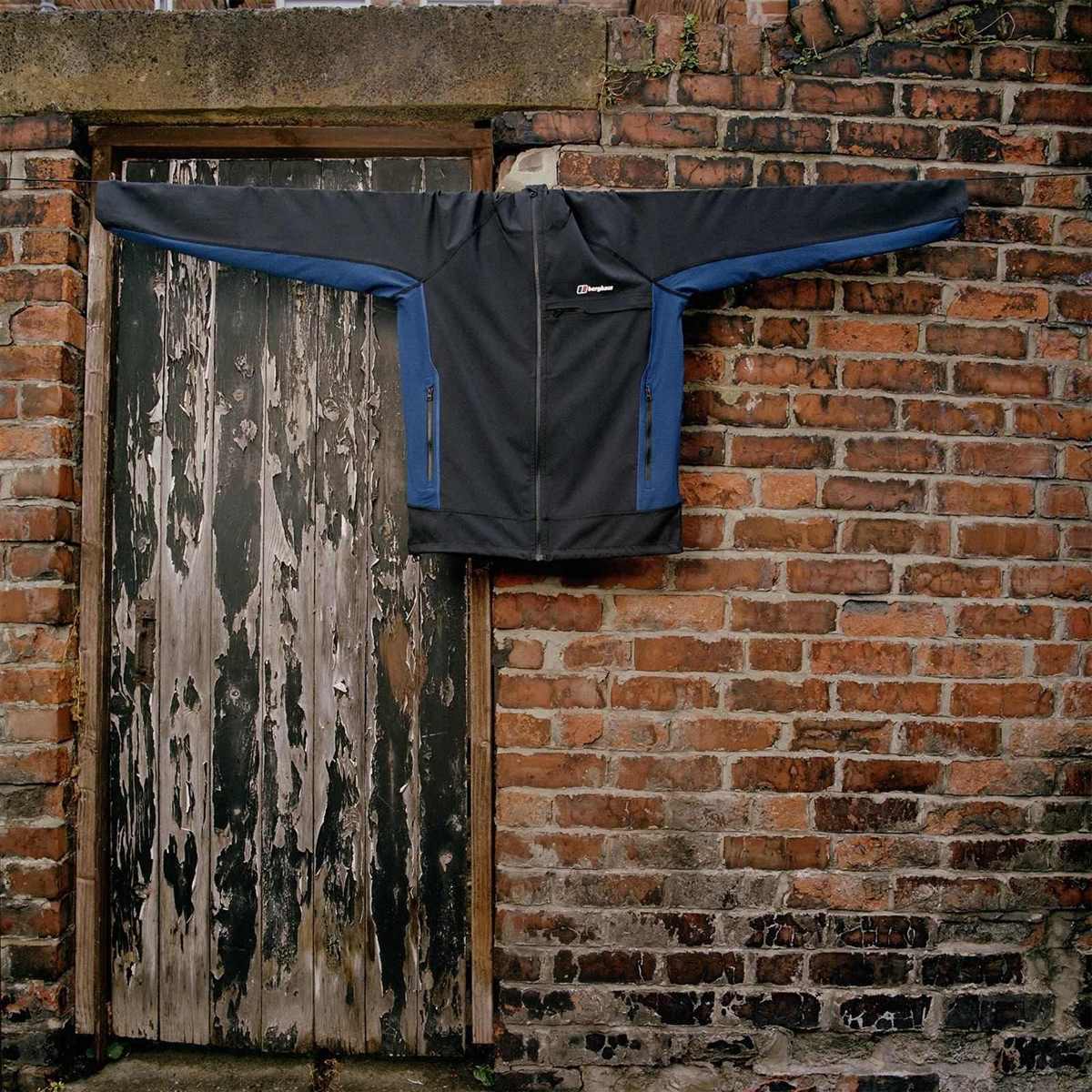 Berghaus Wavertree Hooded Mens Jacket - Image 13