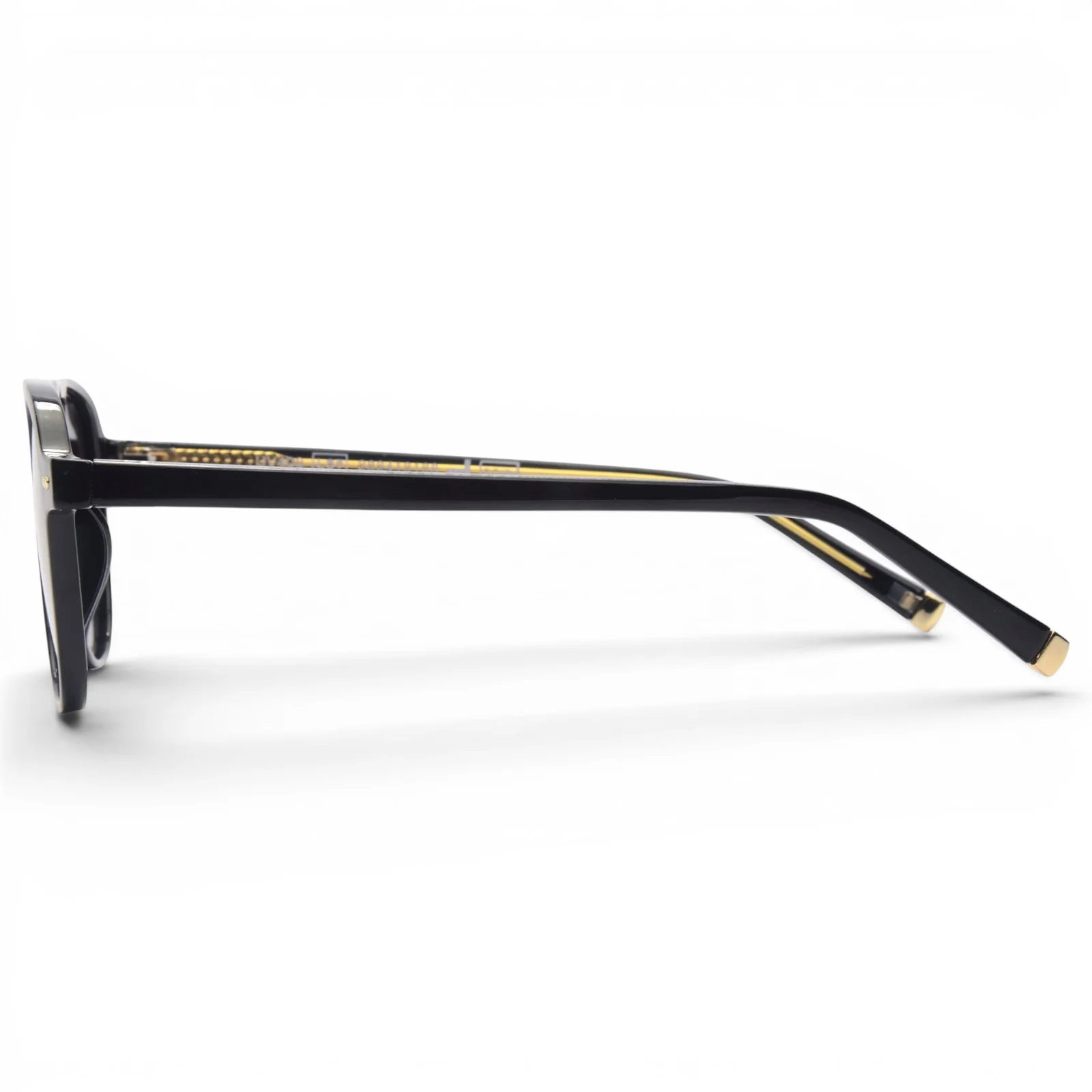 Euro Optics CP Frame Onyx Smoke Gradient Polarised Sunglasses - Image 3