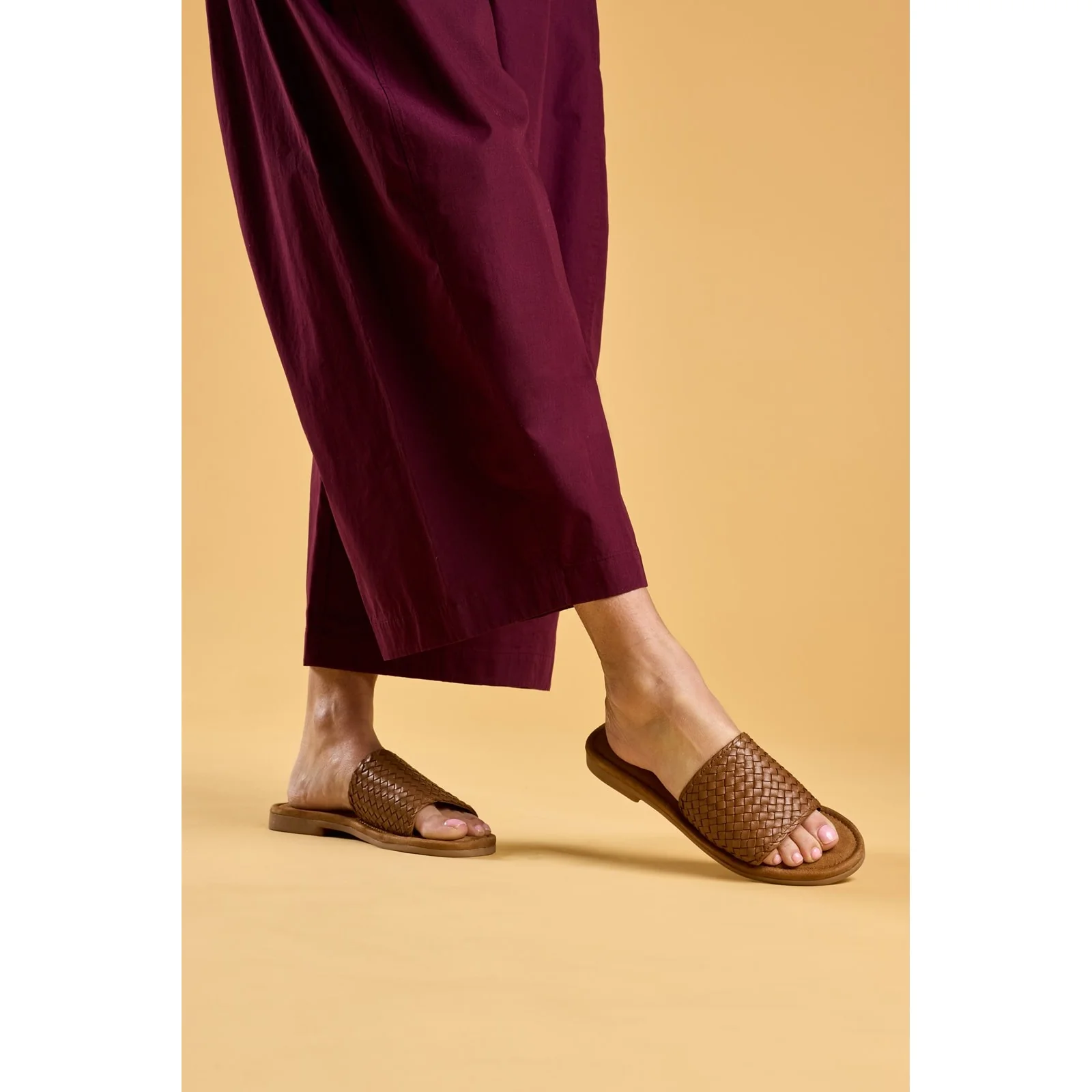 Hush Puppies Womens Hetty Slide Sandal Tan - Image 6