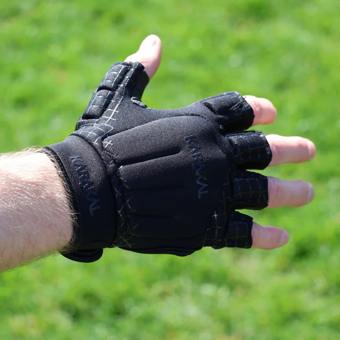 Karakal Pro Hurling Glove - Left Hand - Image 3