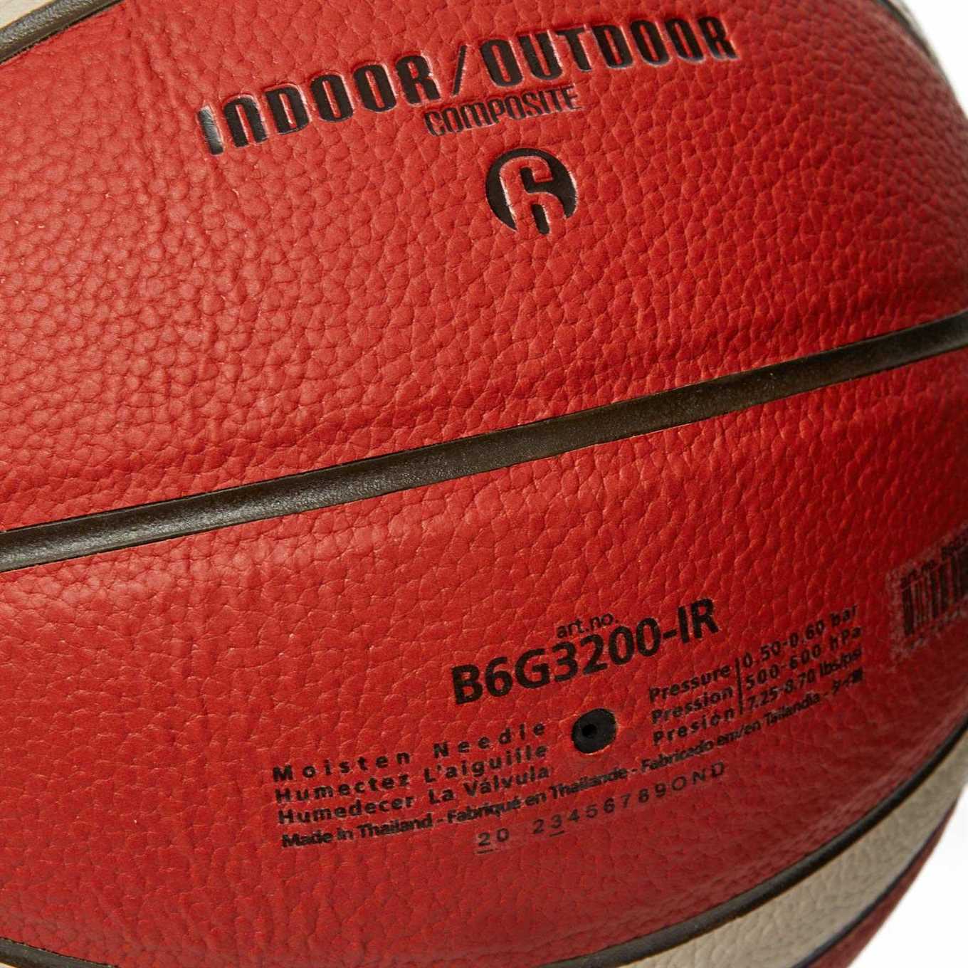 Molten Basketball Ireland Outdoor Basketball Size 6 - 10 Pack - Image 6