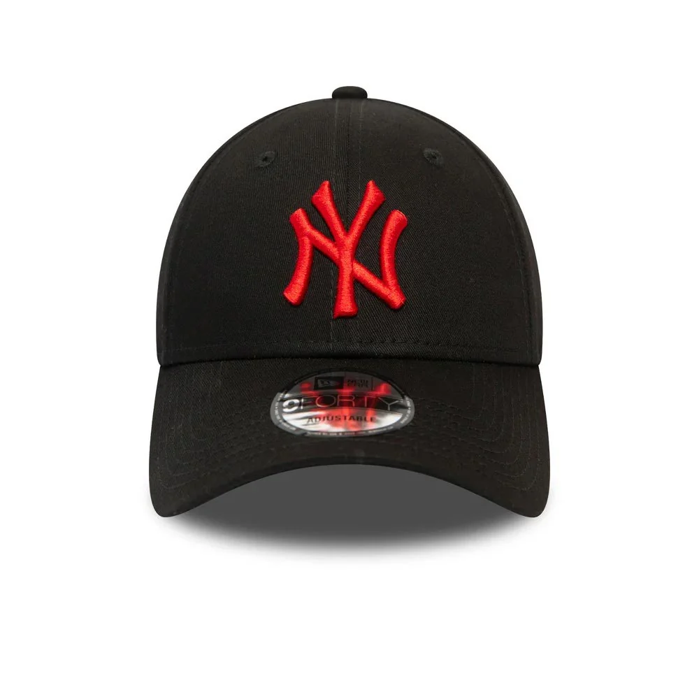 New Era New York Yankees 9FORTY League Cap - Image 3