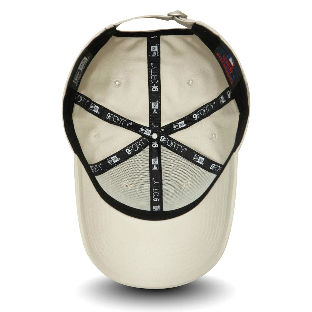 New Era New York Yankees 9FORTY League Cap - Image 4