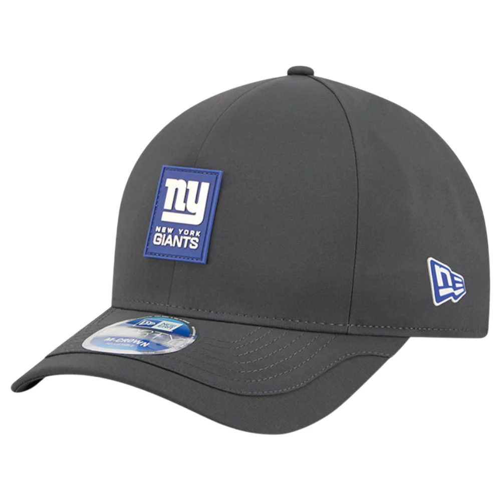 New Era NFL Sideline 2025 Giants 9Forty Adjustable Cap