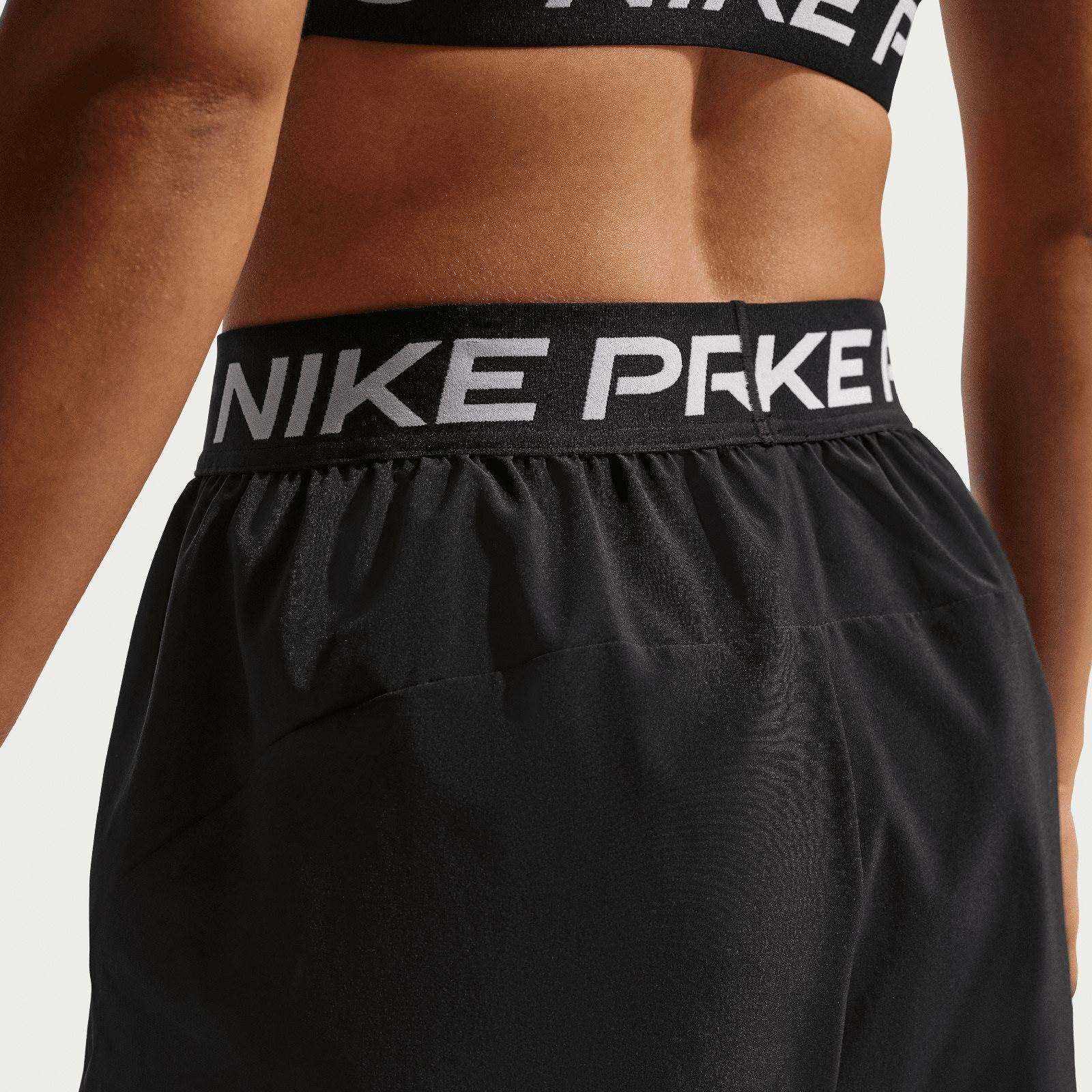 Nike Pro Womens 2-in-1 Shorts - Image 3