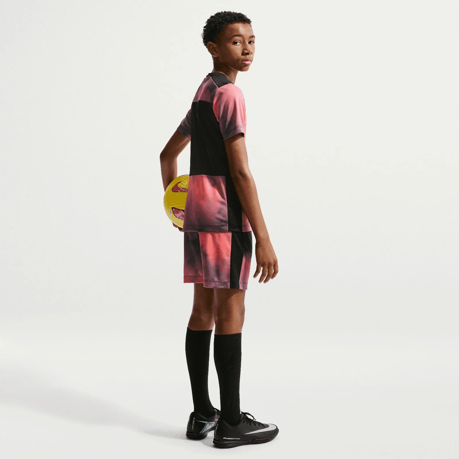 Nike Academy+ Kids Dri-FIT Short-Sleeve Soccer Top - Image 7