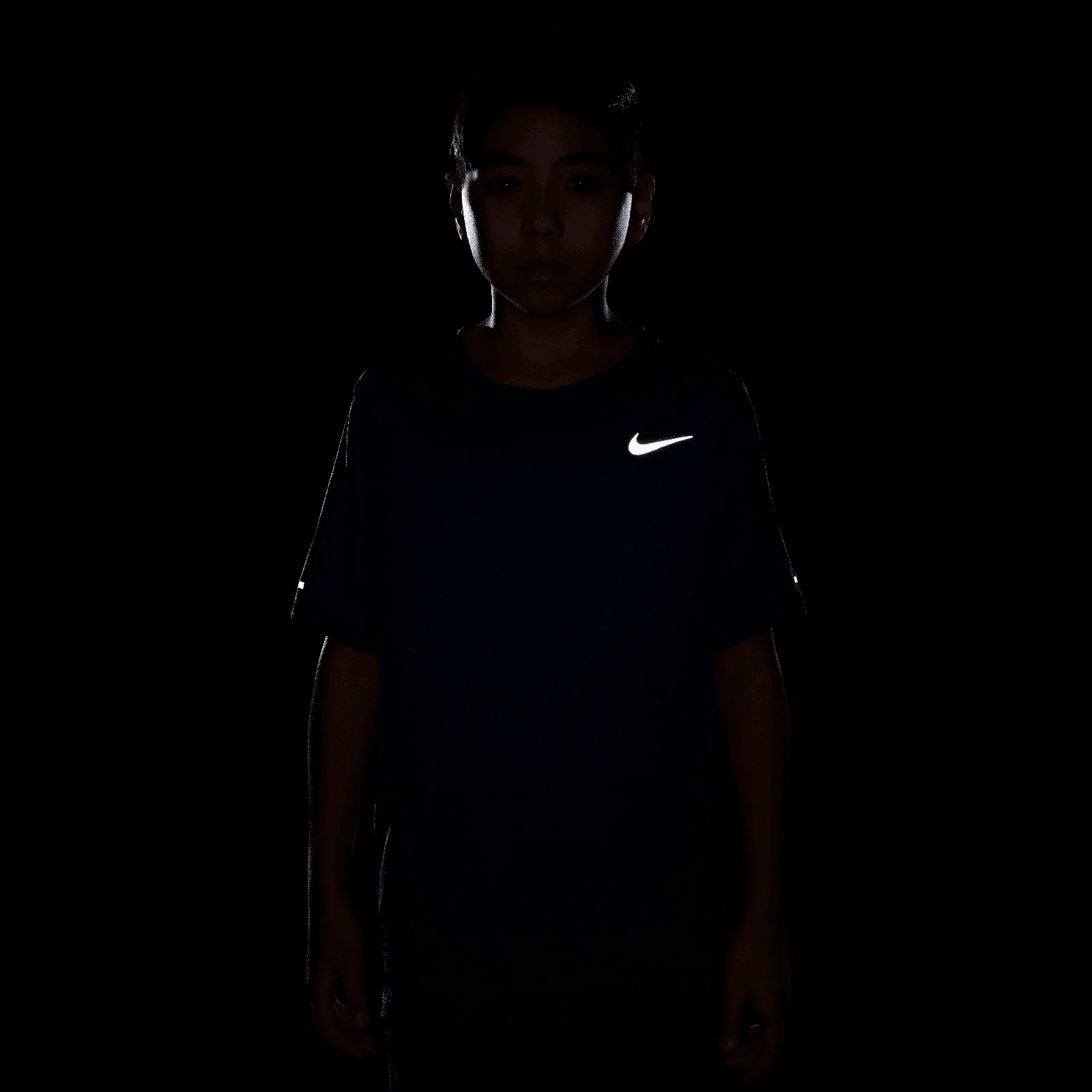 Nike Dri-FIT Miler Boys Training Top - Image 4