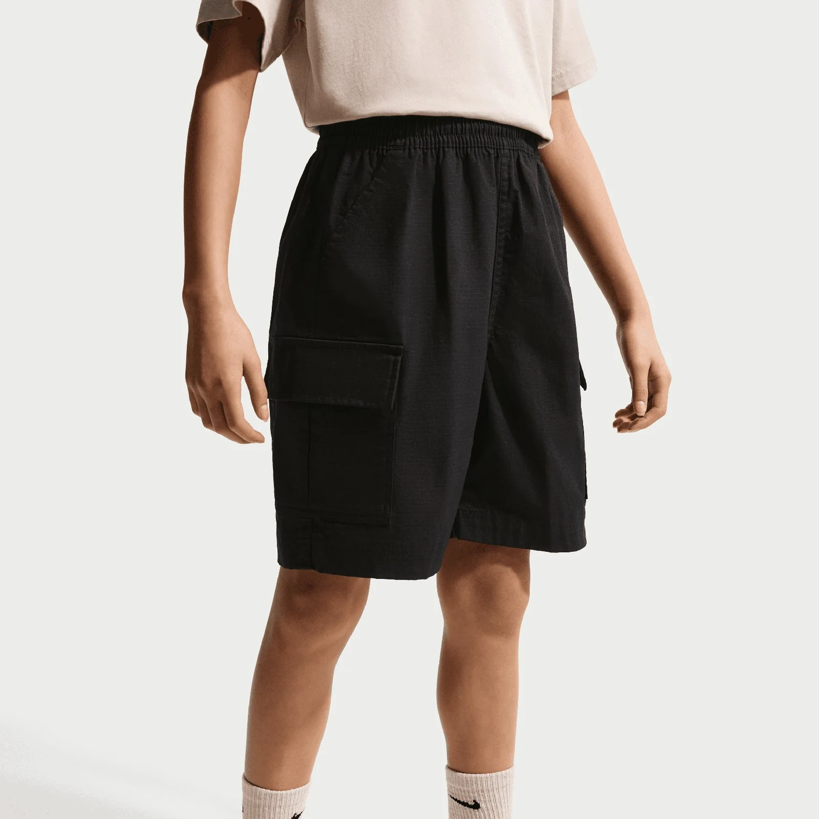 Nike Sportswear Club Kids Woven Cargo Shorts - Image 4