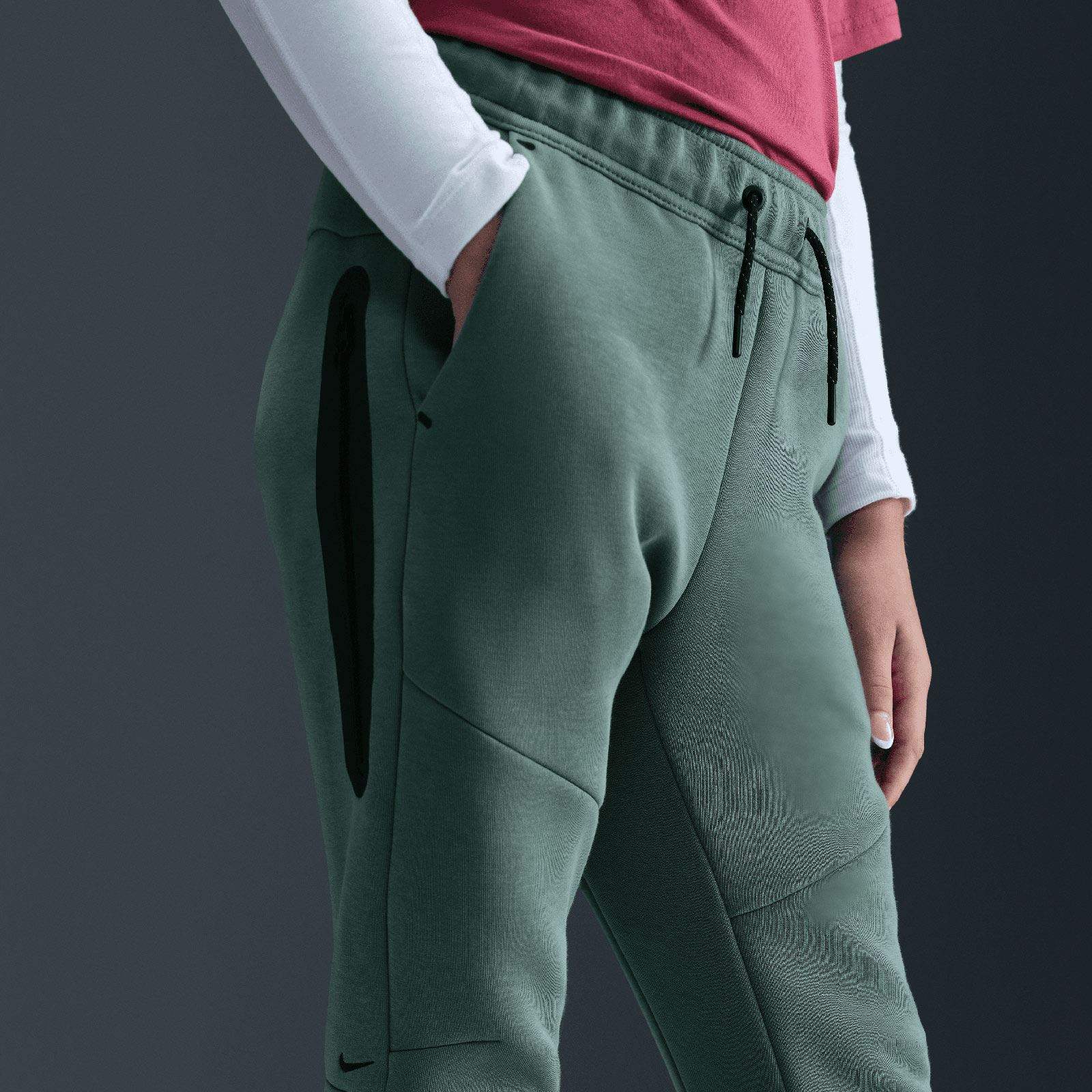 Nike Sportswear Tech Fleece Kids Joggers - Image 4