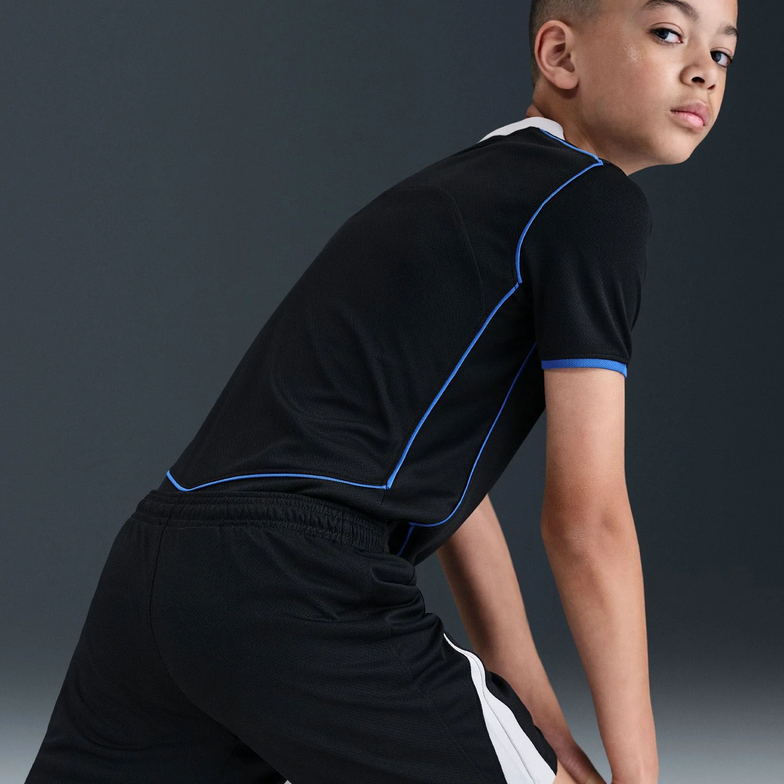 Nike Chelsea FC 2025/26 Stadium Third Kids Dri-FIT Total 90 Soccer Replica Shorts - Image 4