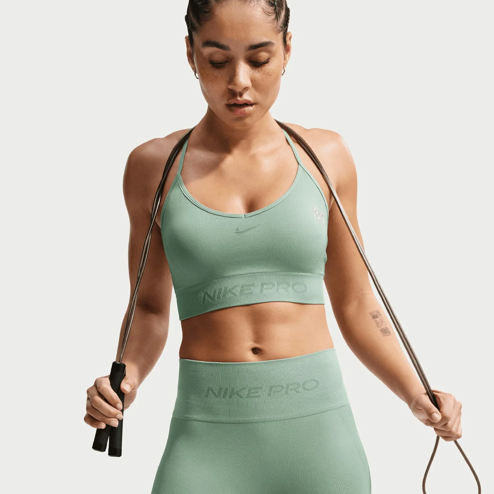 Nike Pro Seamless Womens Light-Support Padded Sports Bra - Image 3