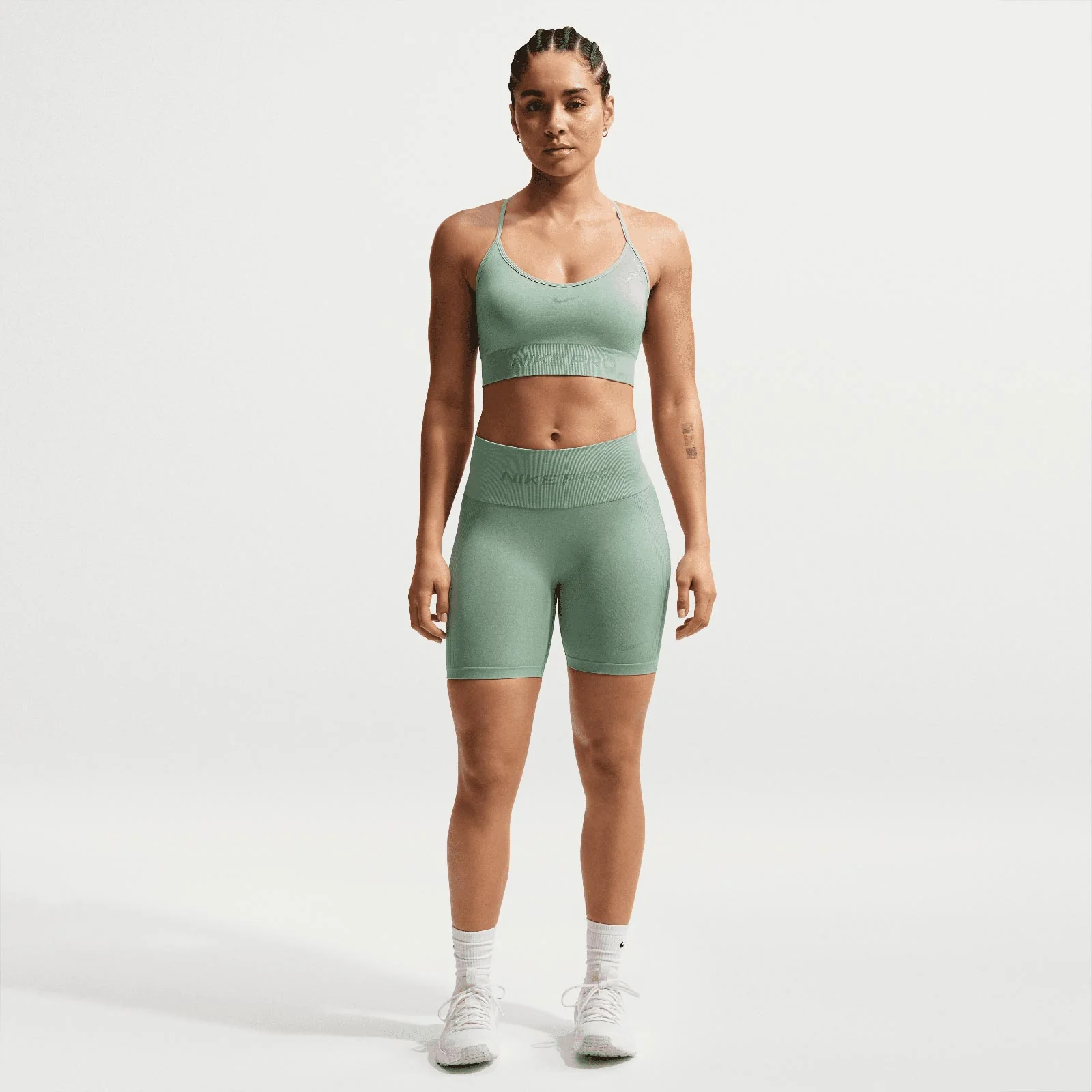 Nike Pro Seamless Womens Light-Support Padded Sports Bra - Image 6