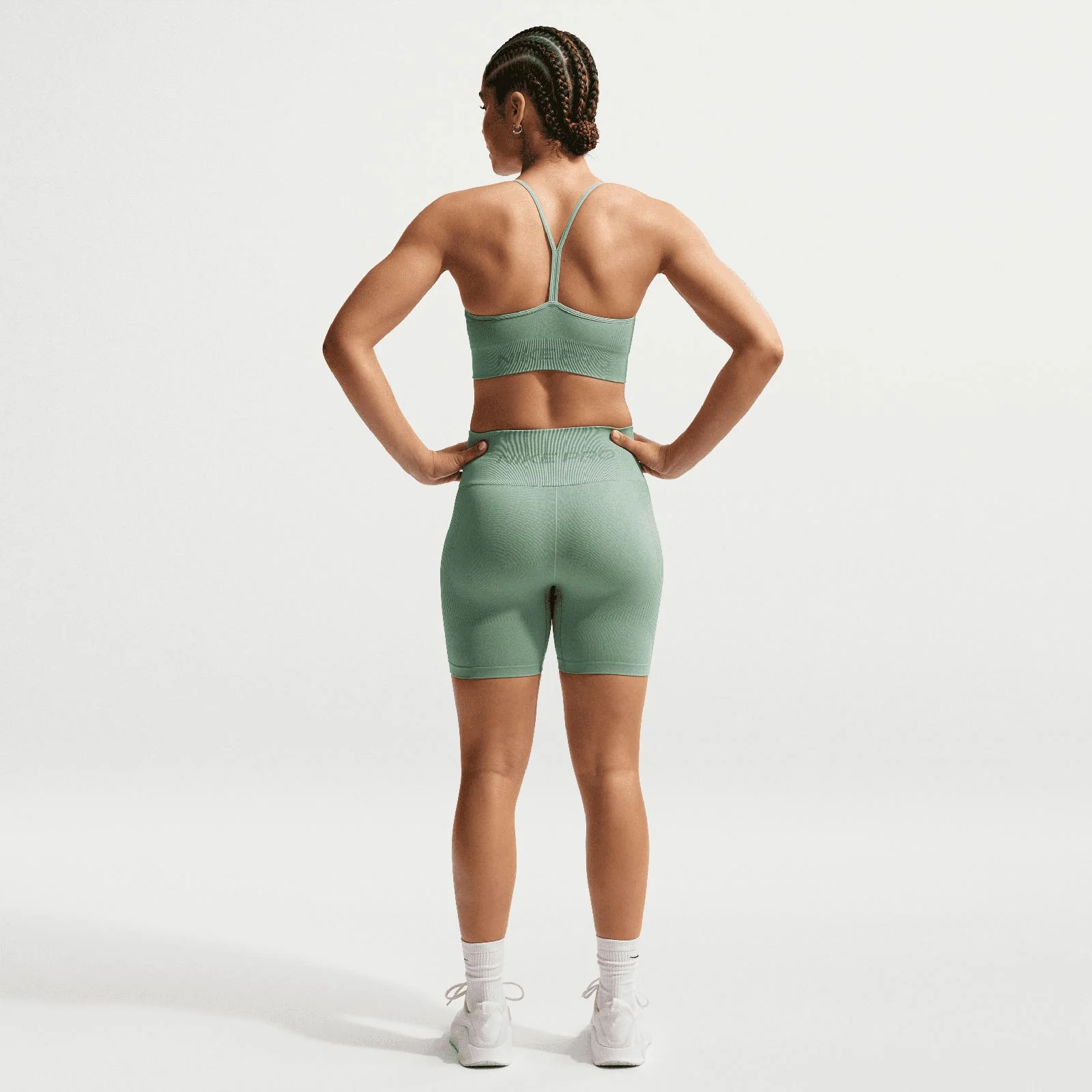 Nike Pro Seamless Womens Light-Support Padded Sports Bra - Image 7