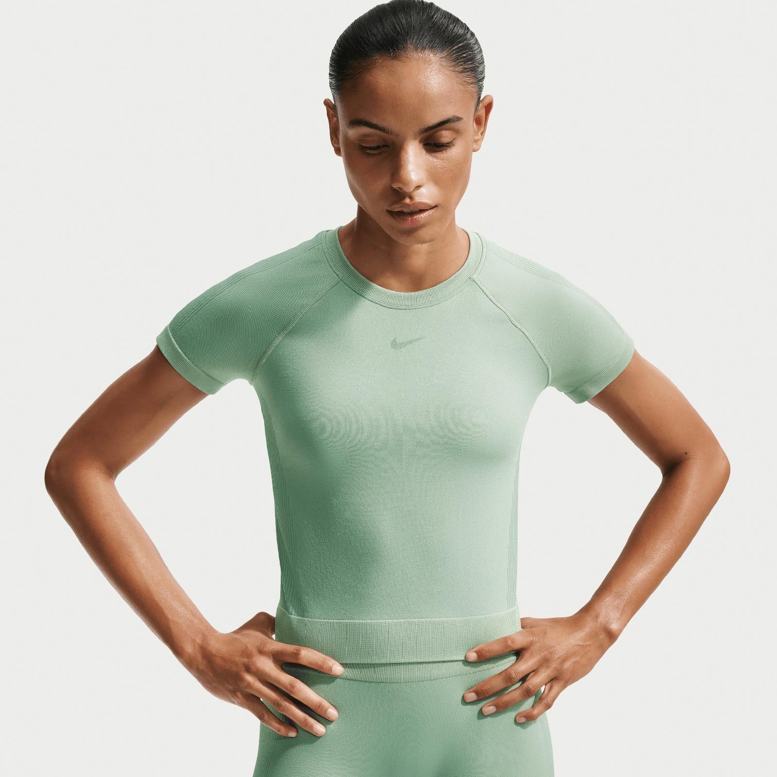 Nike Pro Seamless Womens Dri-FIT Short-Sleeve Top - Image 3