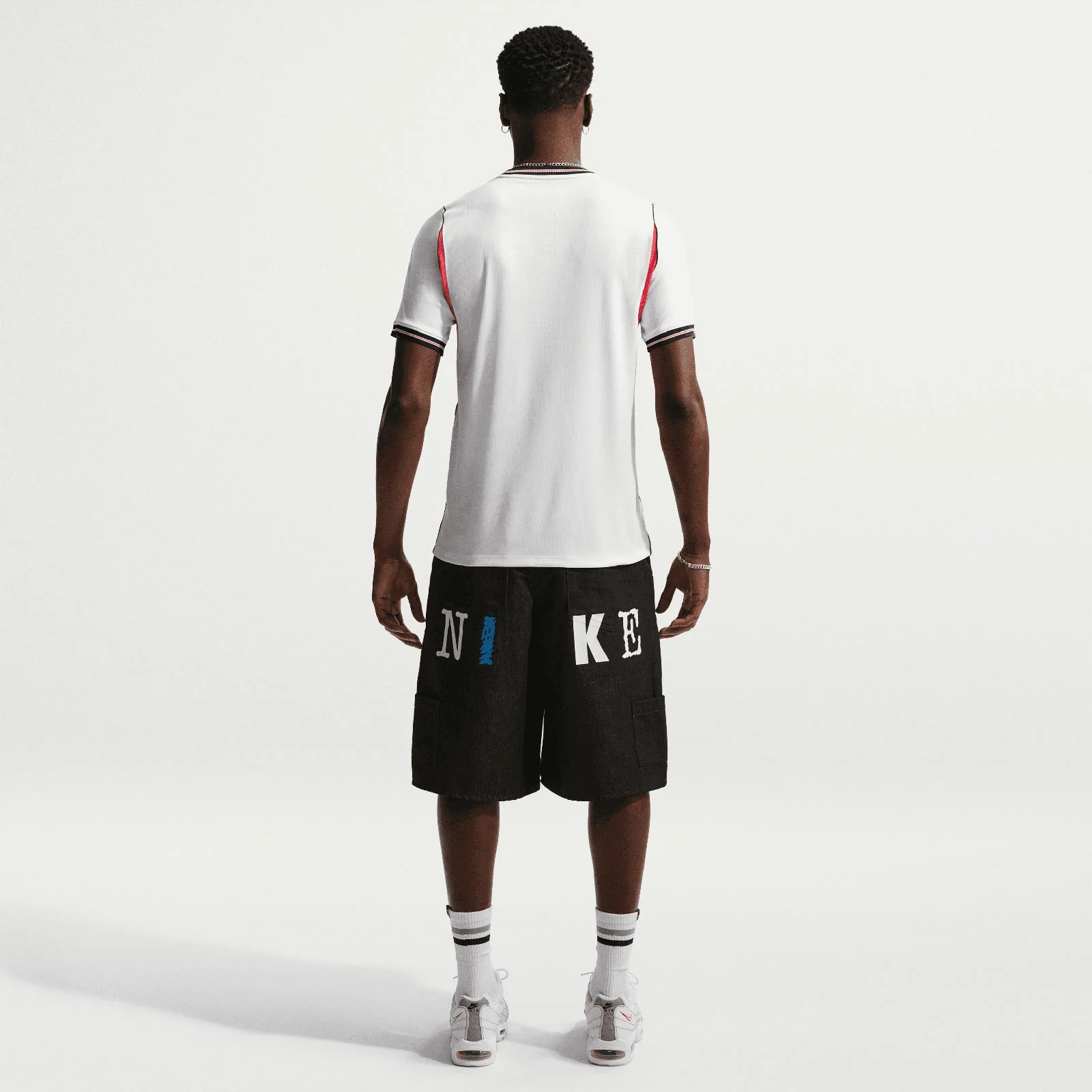 Nike Mens England World Cup 2026 Stadium Home Dri-FIT Soccer Replica Jersey - Image 8