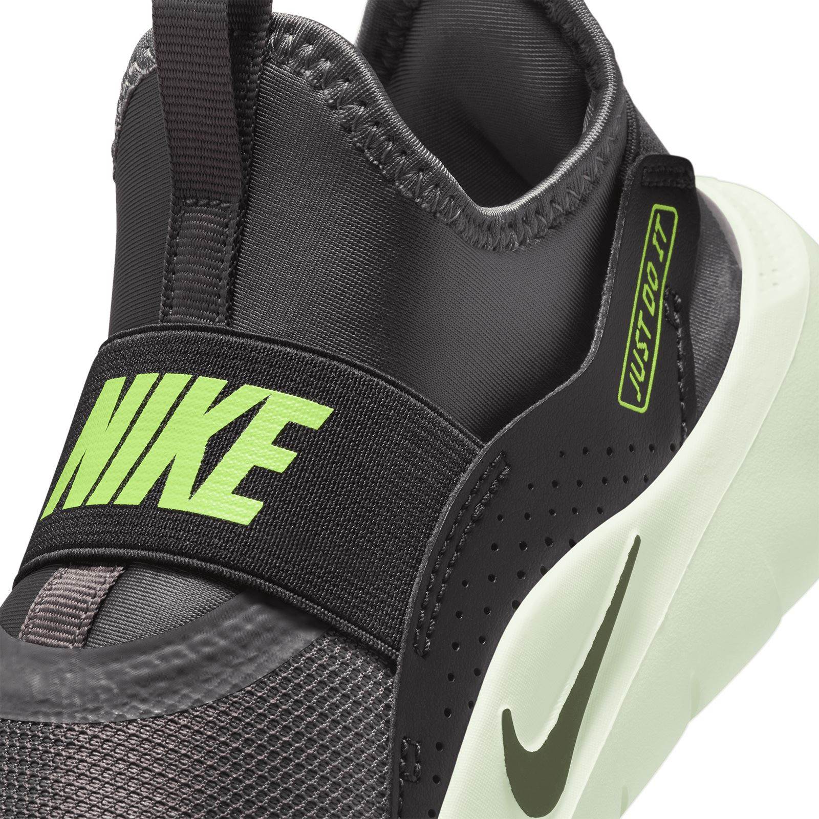 Nike Flex Runner 4 Kids Shoes - Image 5