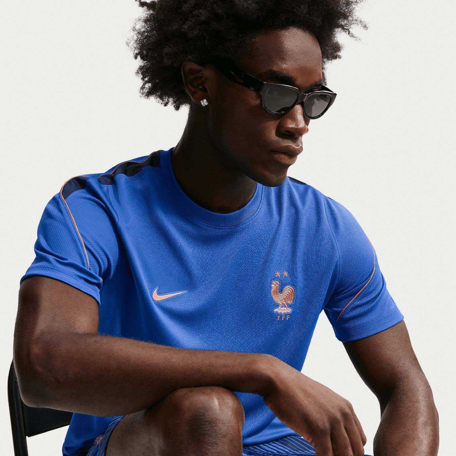 Nike Mens France World Cup 2026 Strike Soccer Dri-FIT Short-Sleeve Top - Image 3