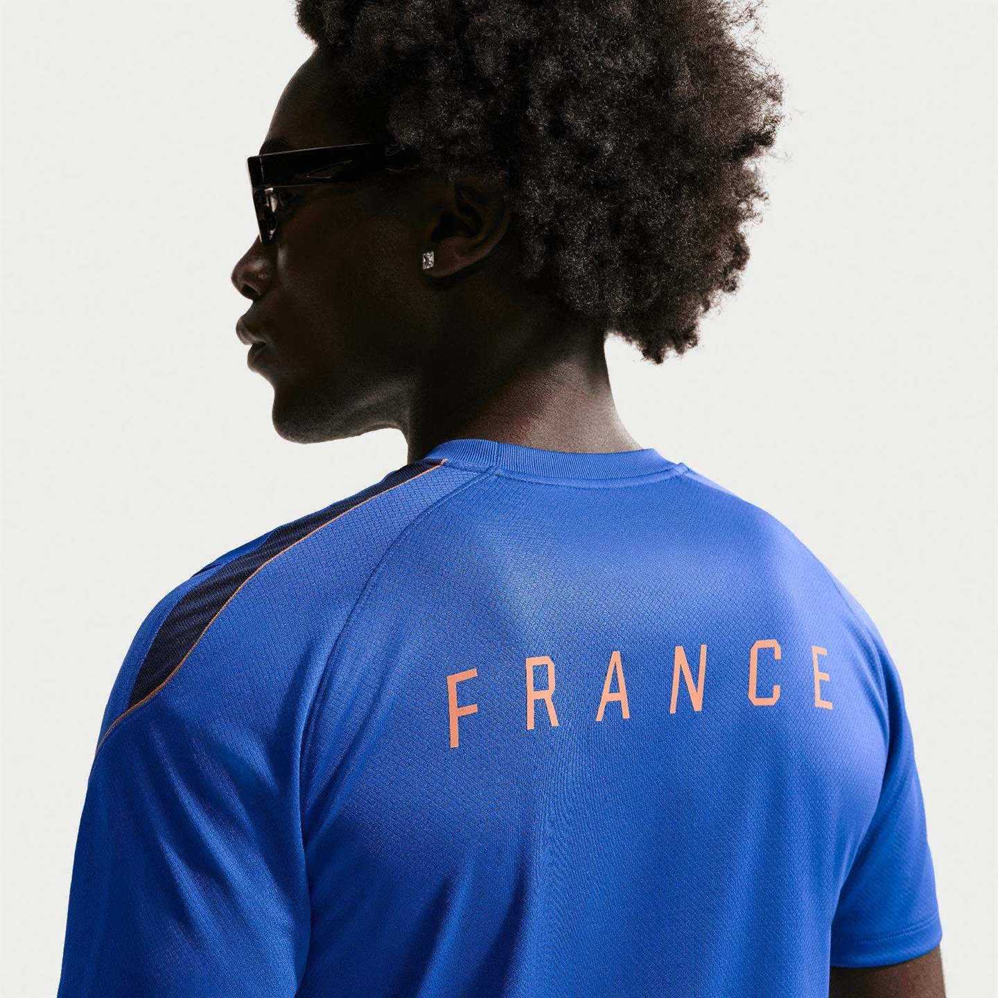 Nike Mens France World Cup 2026 Strike Soccer Dri-FIT Short-Sleeve Top - Image 4