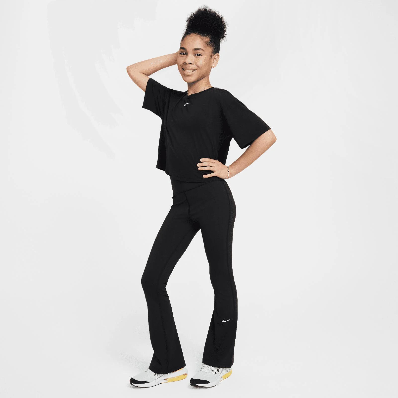 Nike One Girls Dri-FIT Flared Leggings - Image 4