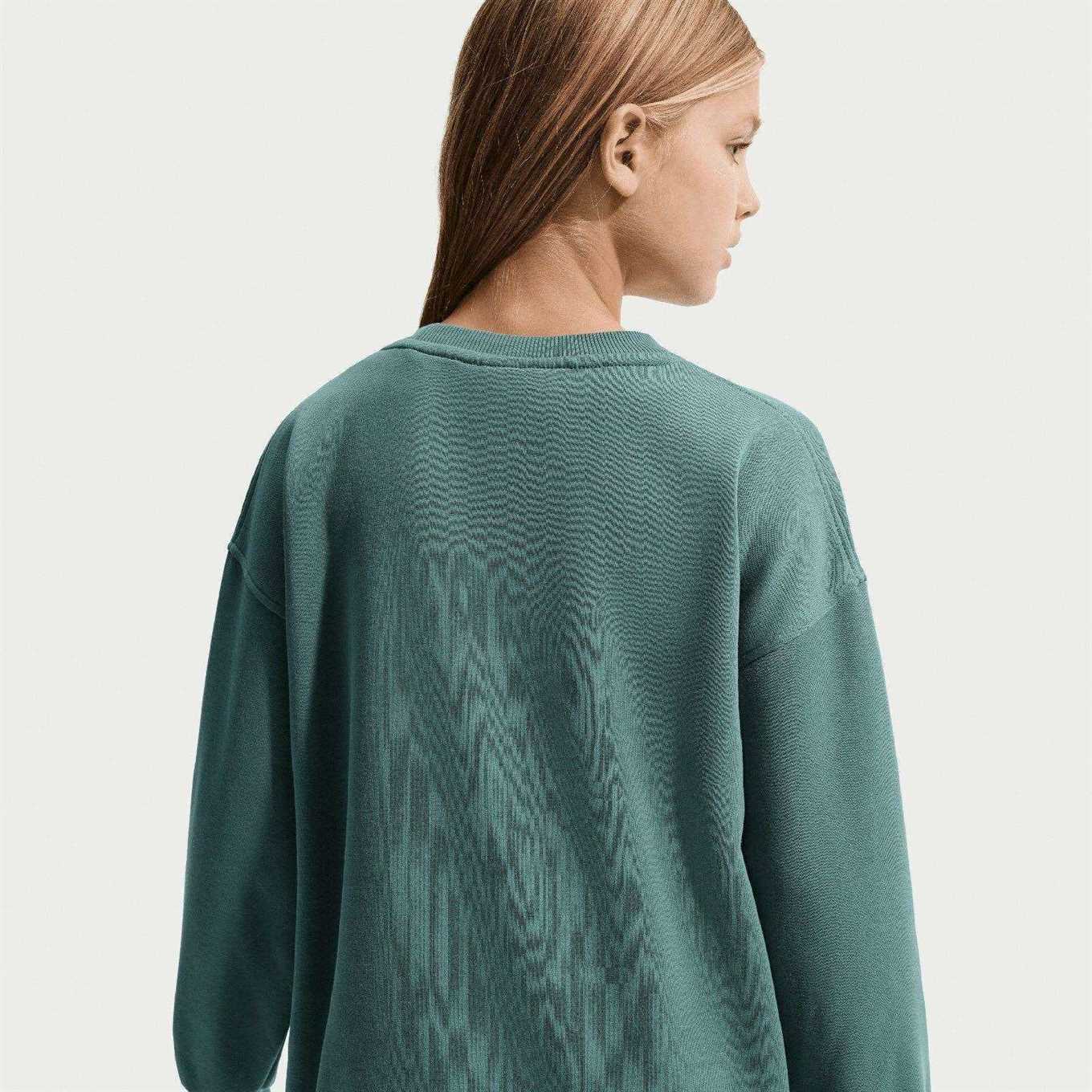 Nike Sportswear Club Fleece Kids Oversized Sweatshirt - Image 4