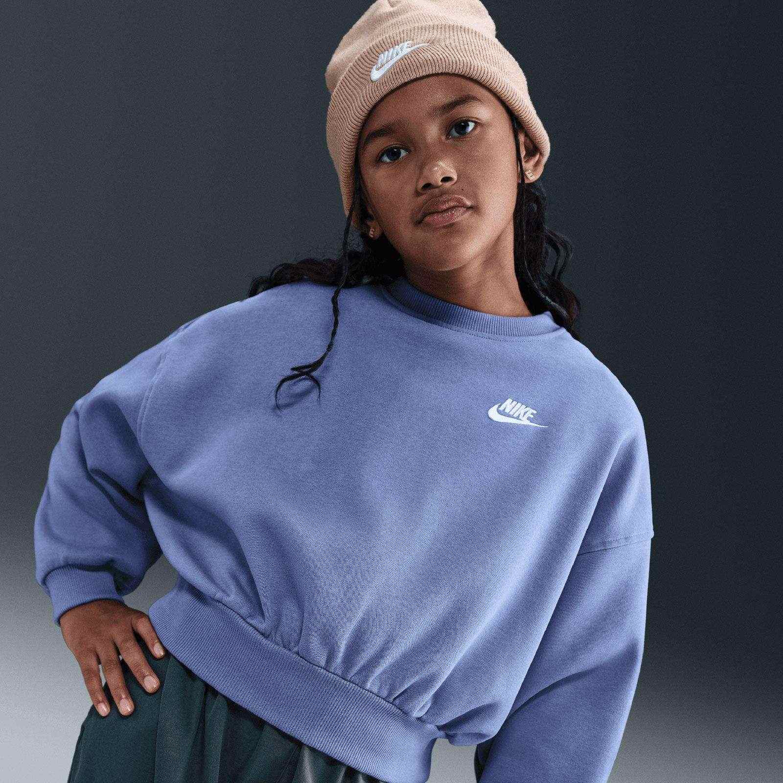 Nike Sportswear Club Fleece Girls Boxy Crew-Neck Sweatshirt - Image 5
