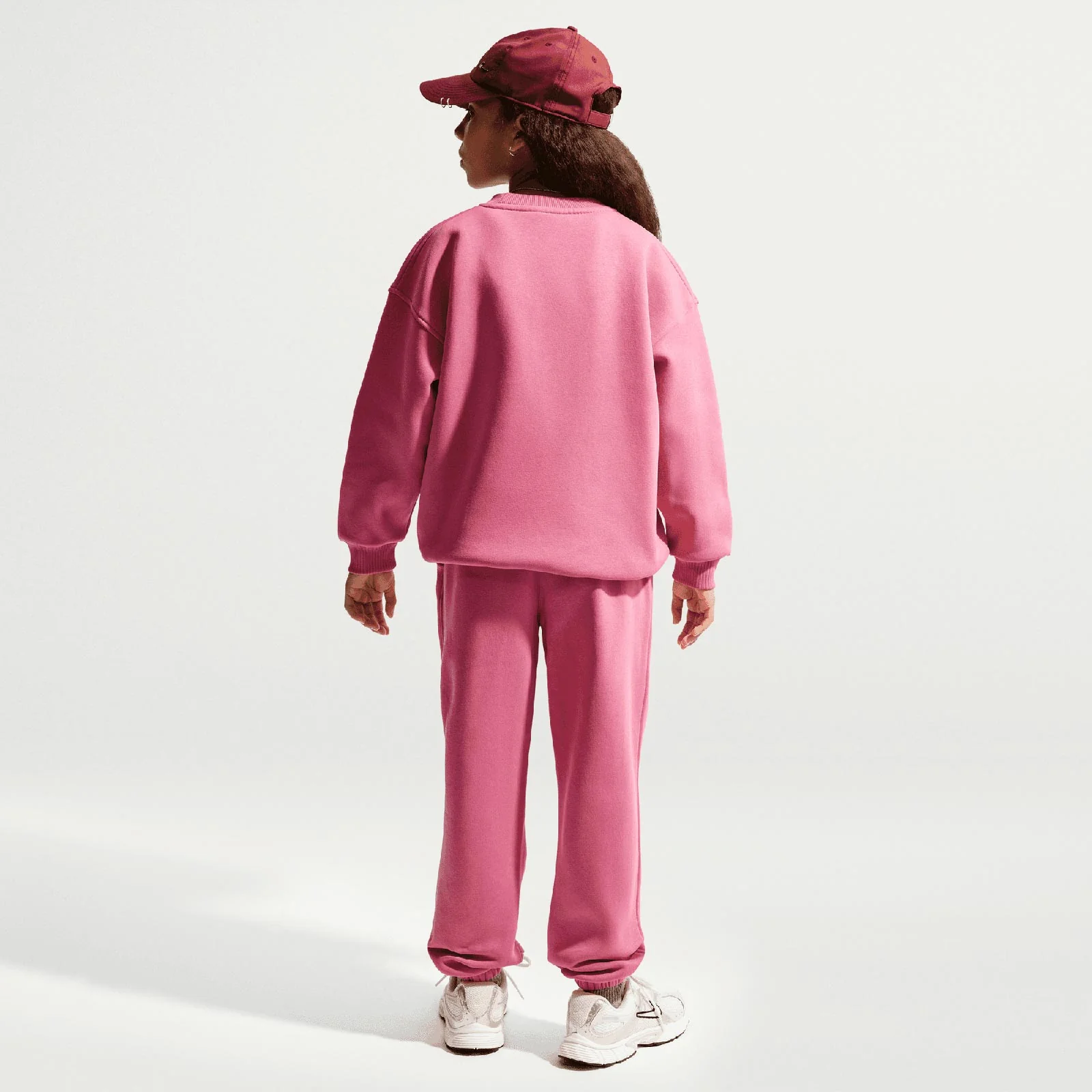 Nike Sportswear Club Fleece Kids Oversized Sweatshirt - Image 7