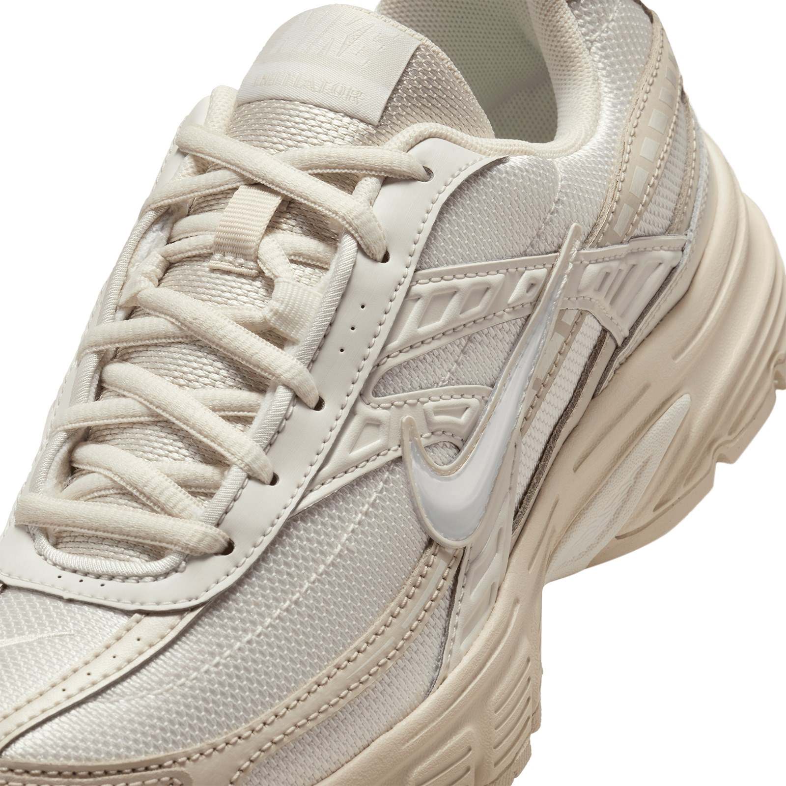 Nike Initiator Womens Shoes - Image 5