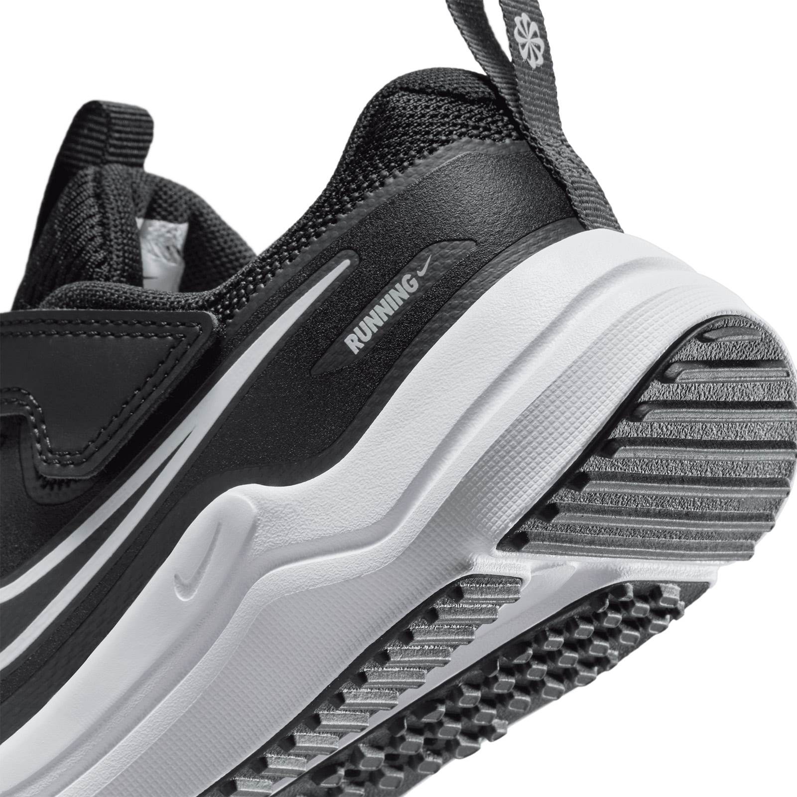 Nike Cosmic Runner Kids Shoes - Image 6