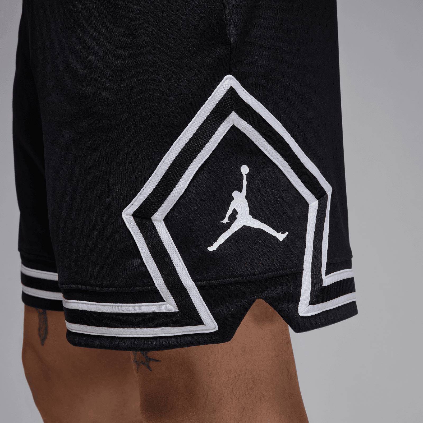Jordan Sport Mens Dri-FIT Mesh Diamond Shorts - Image 4