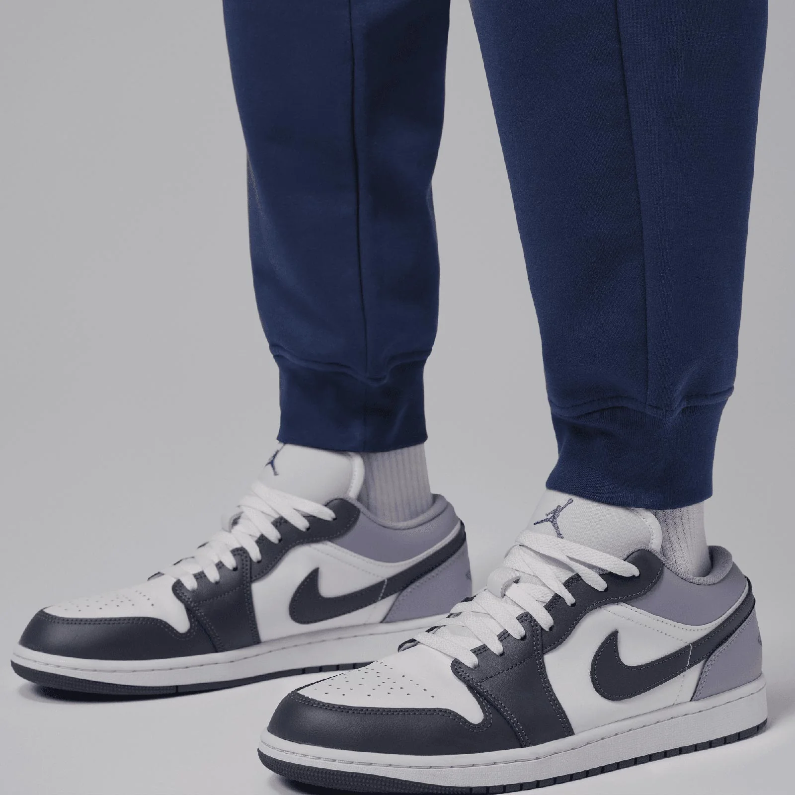 Jordan Mens Fleece Pants - Image 4