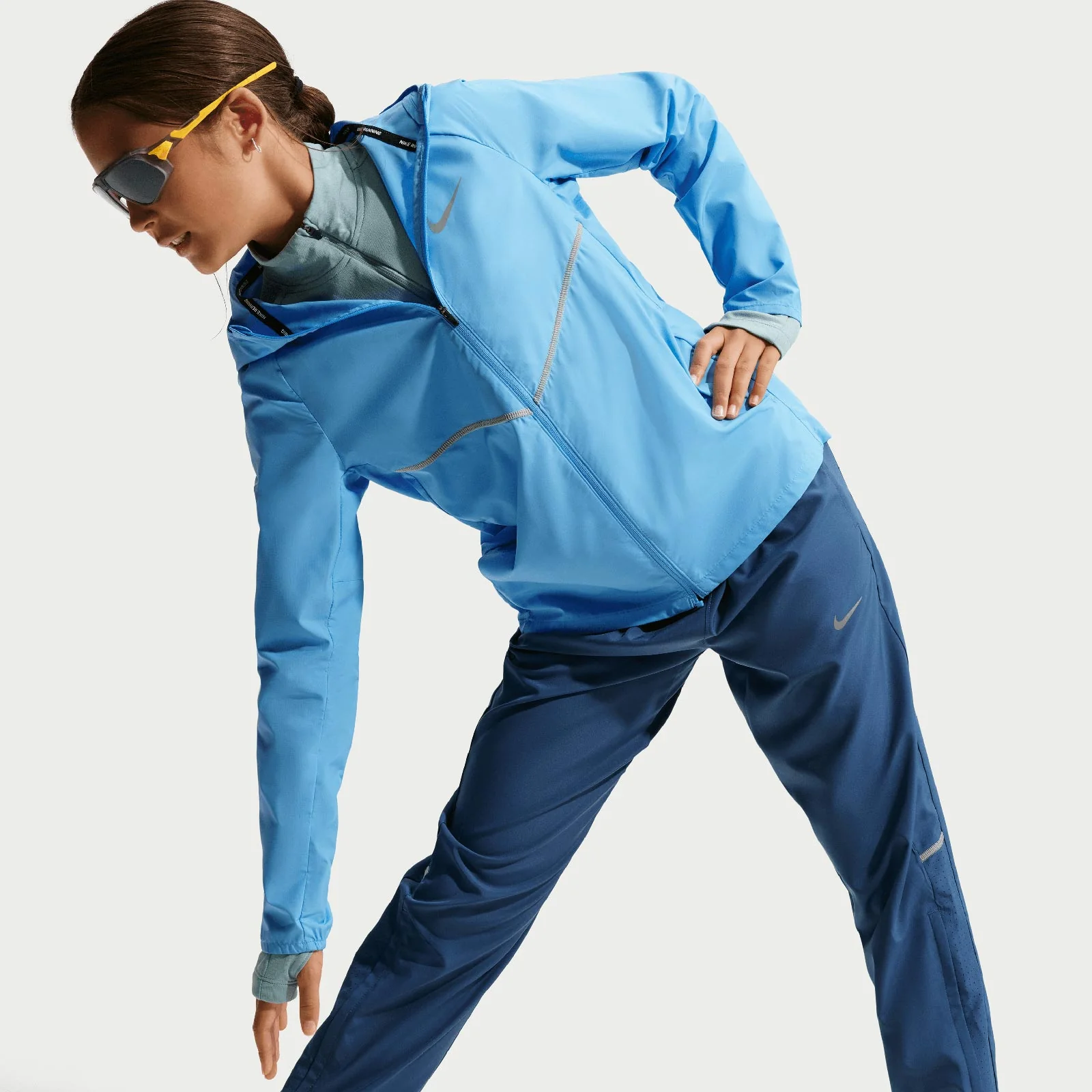 Nike Miler Dri-FIT Woven Kids Pants - Image 4