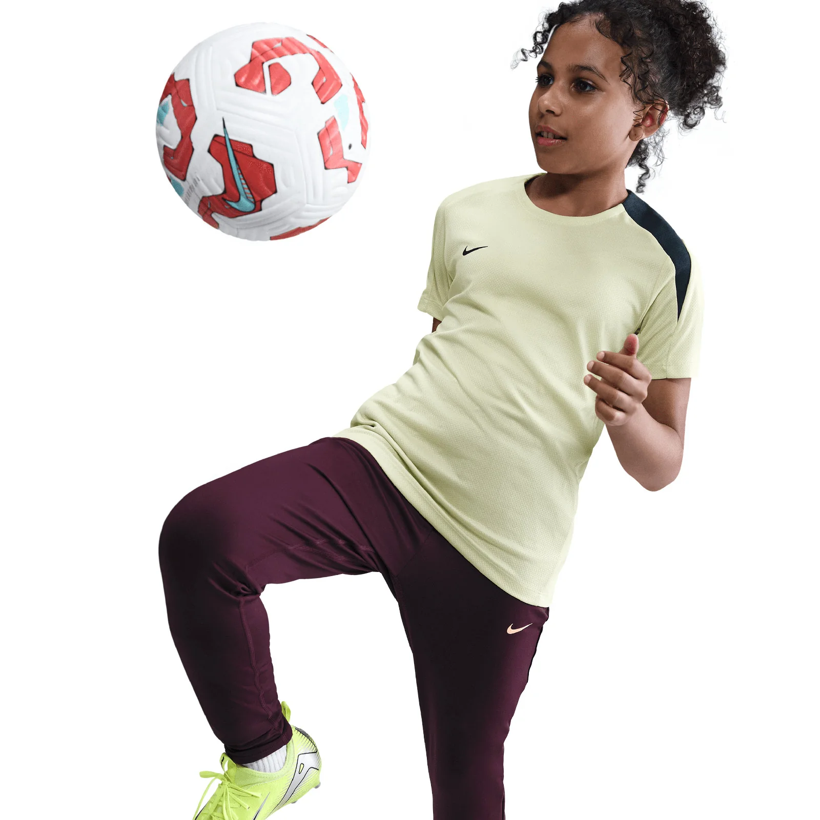 Nike Dri-FIT Strike Kids Soccer Pants - Image 3