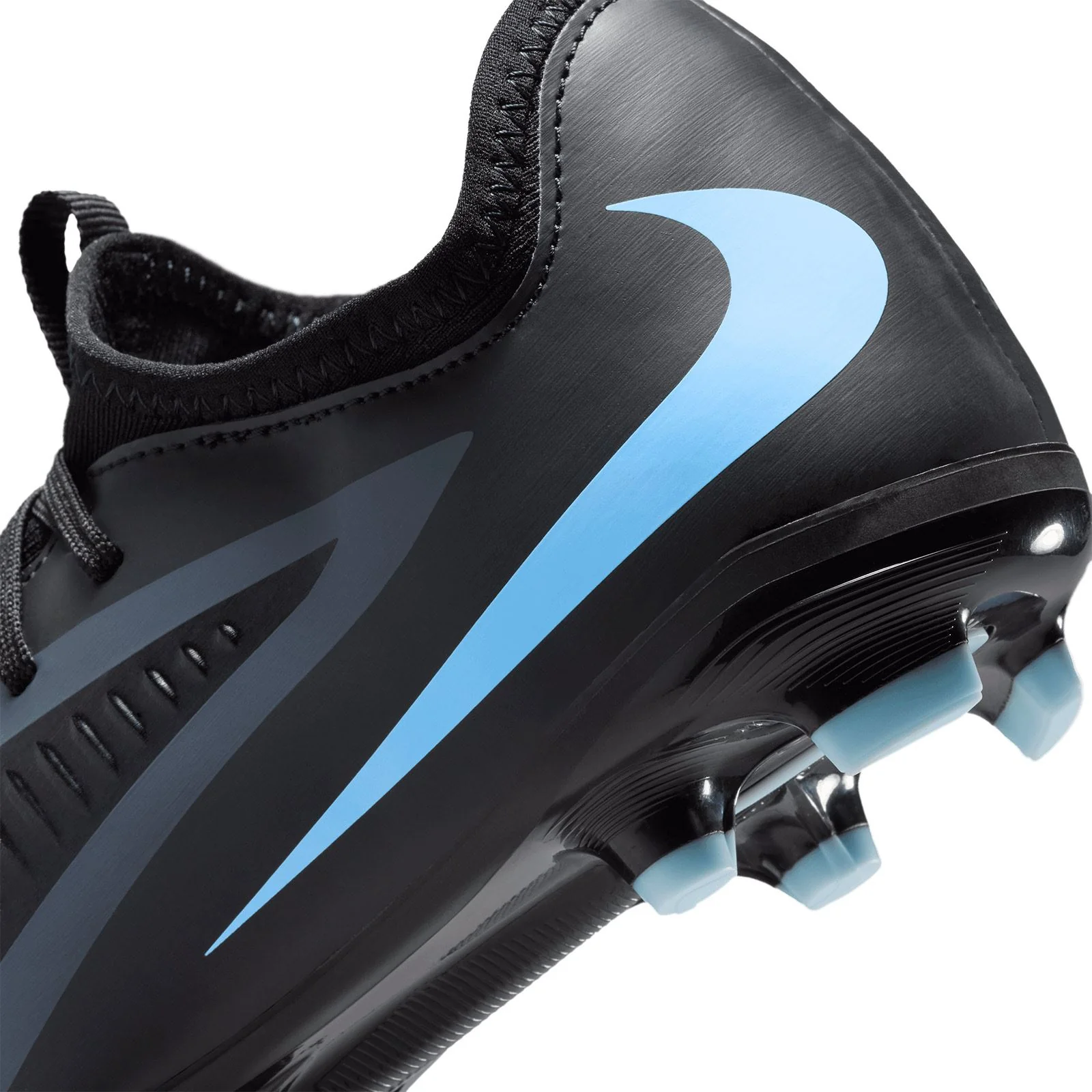 Nike Jr. Phantom 6 Low Academy Multi-Ground Football Boots - Image 6